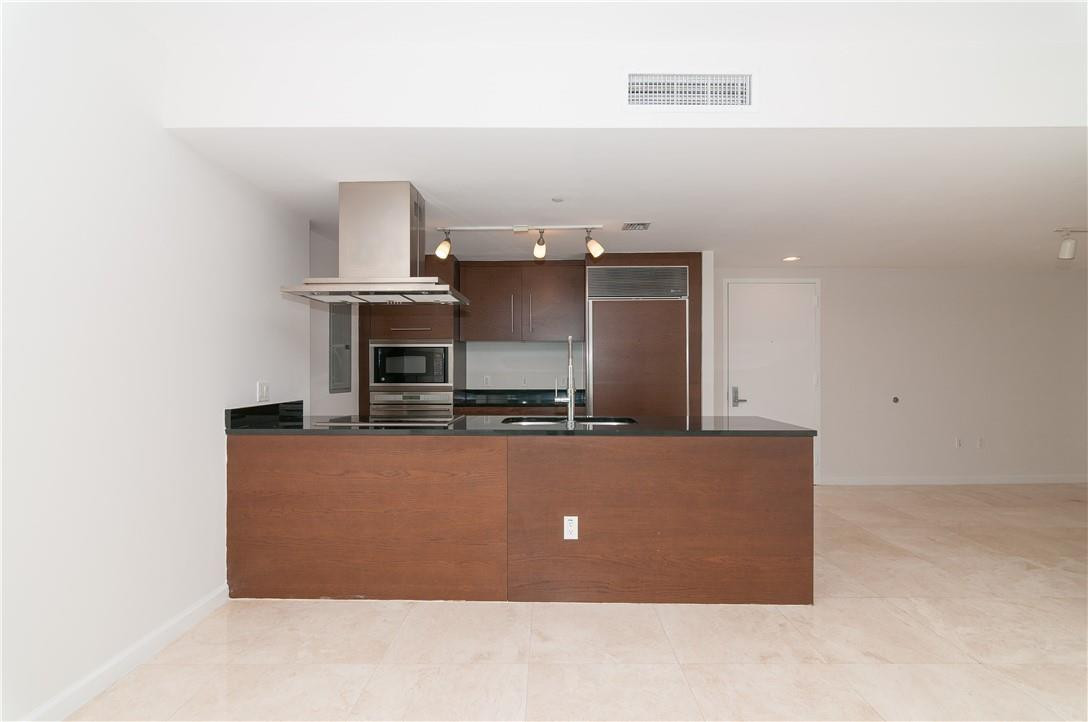 ICON BRICKELL TOWER 1 - Residential