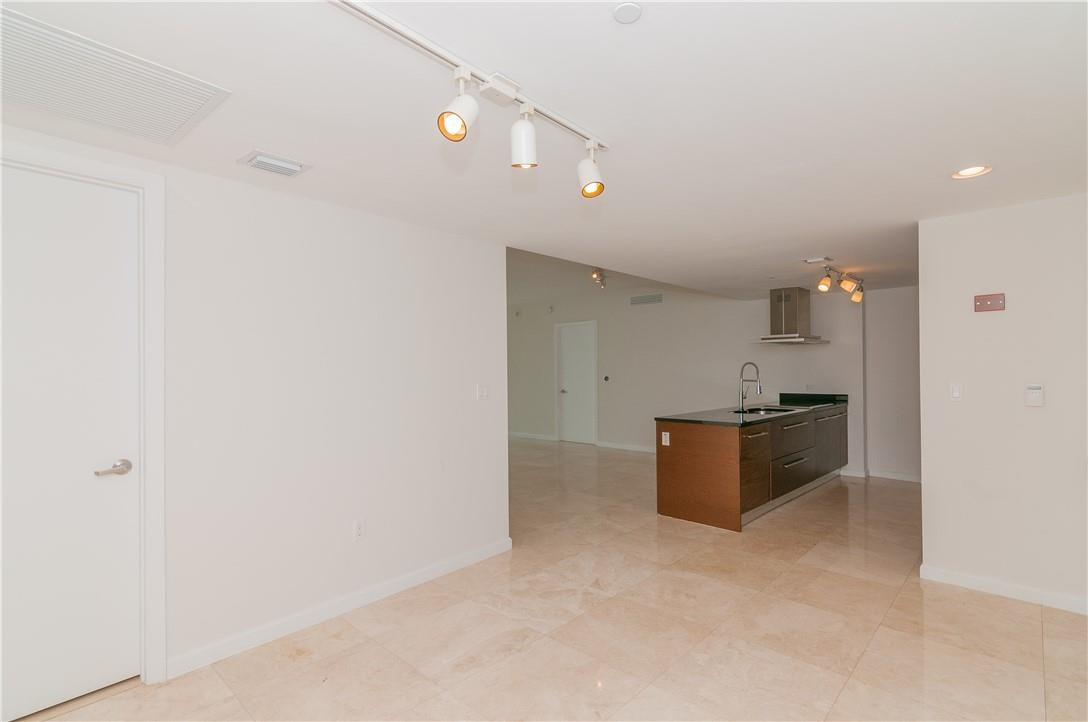 ICON BRICKELL TOWER 1 - Residential