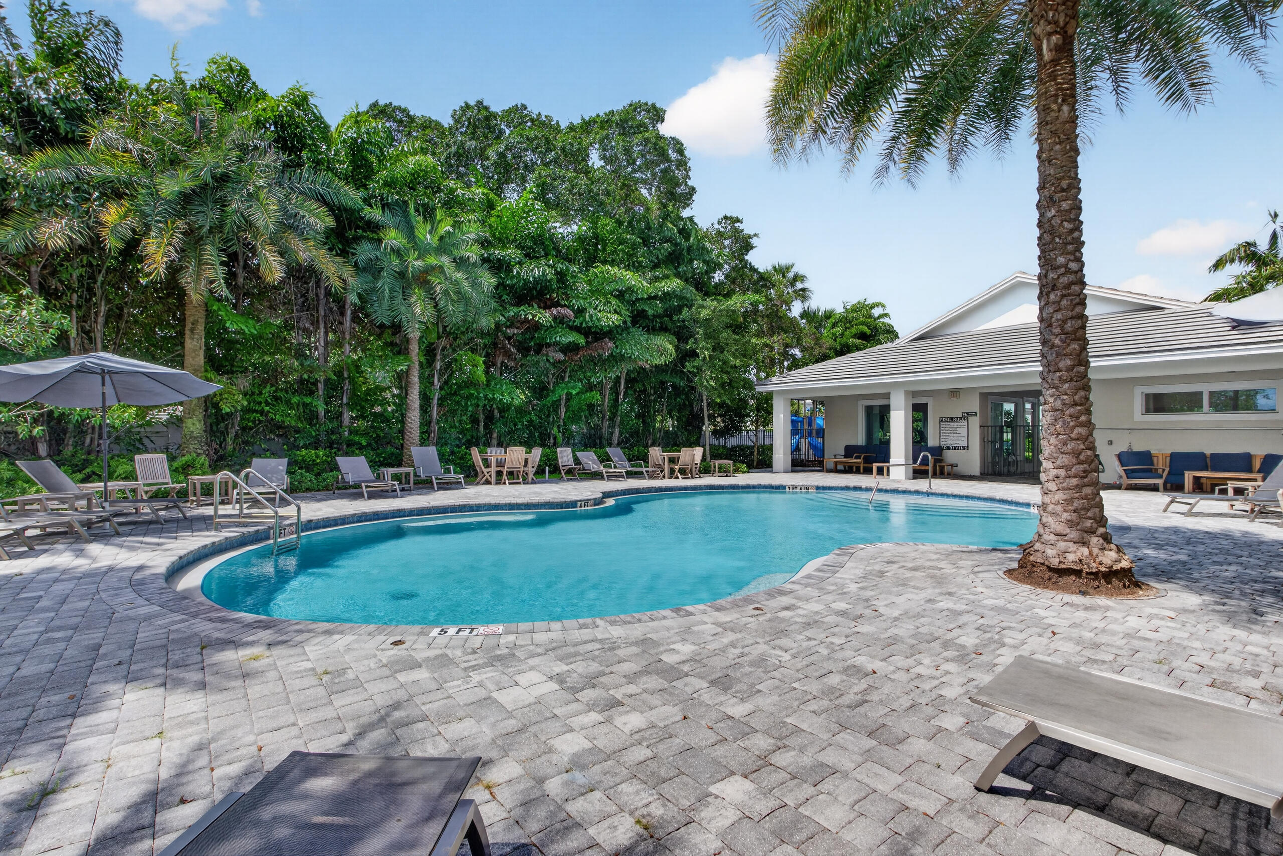 DEERFIELD CROSSING - Residential