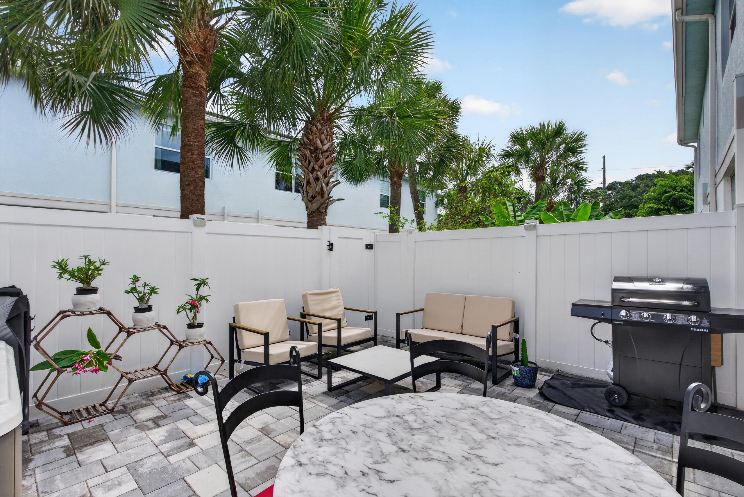 DEERFIELD CROSSING - Residential