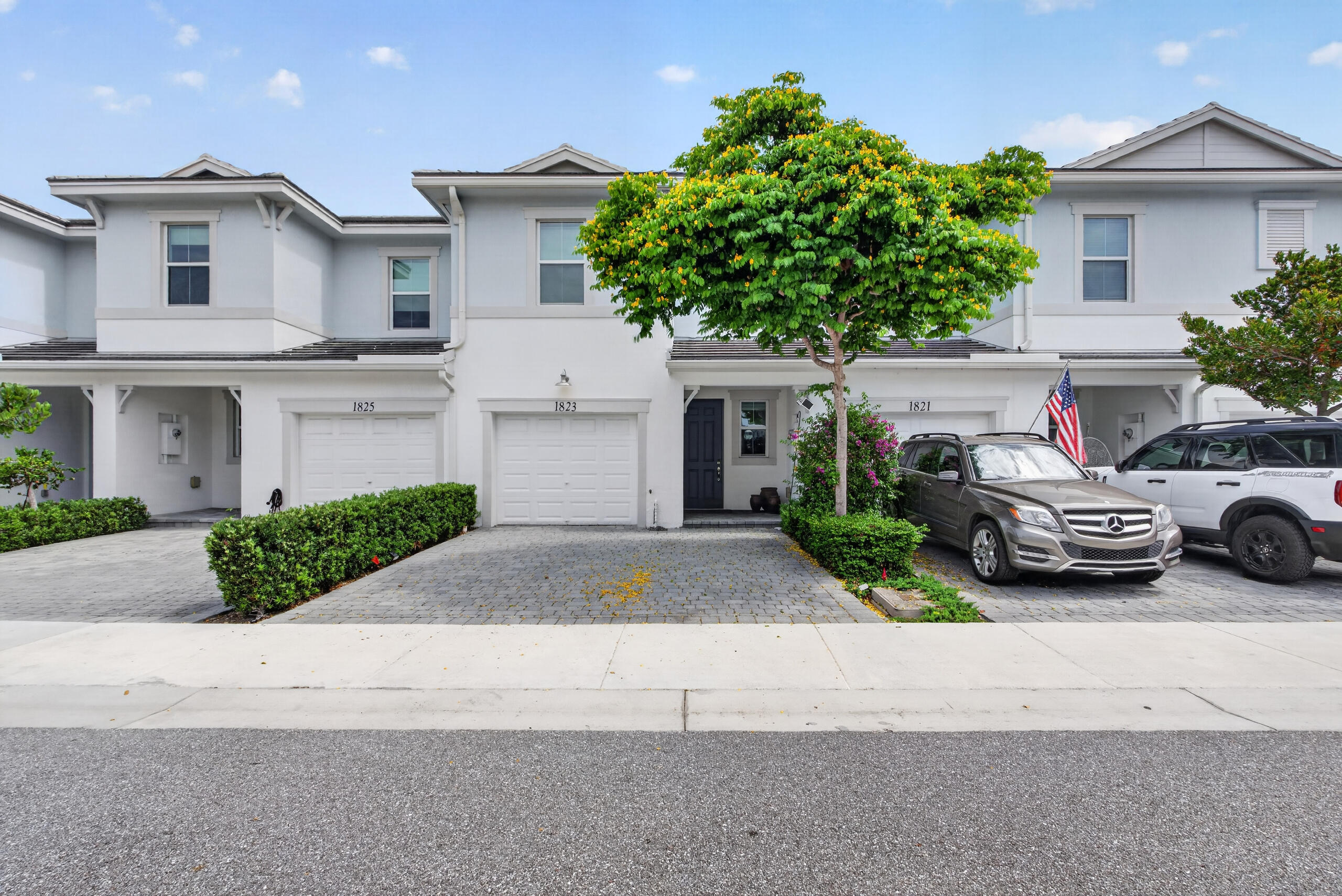 DEERFIELD CROSSING - Residential