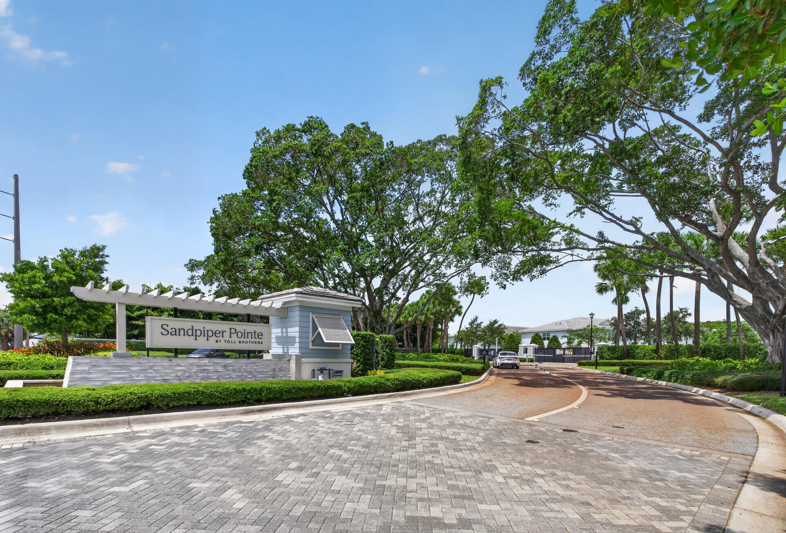 DEERFIELD CROSSING - Residential