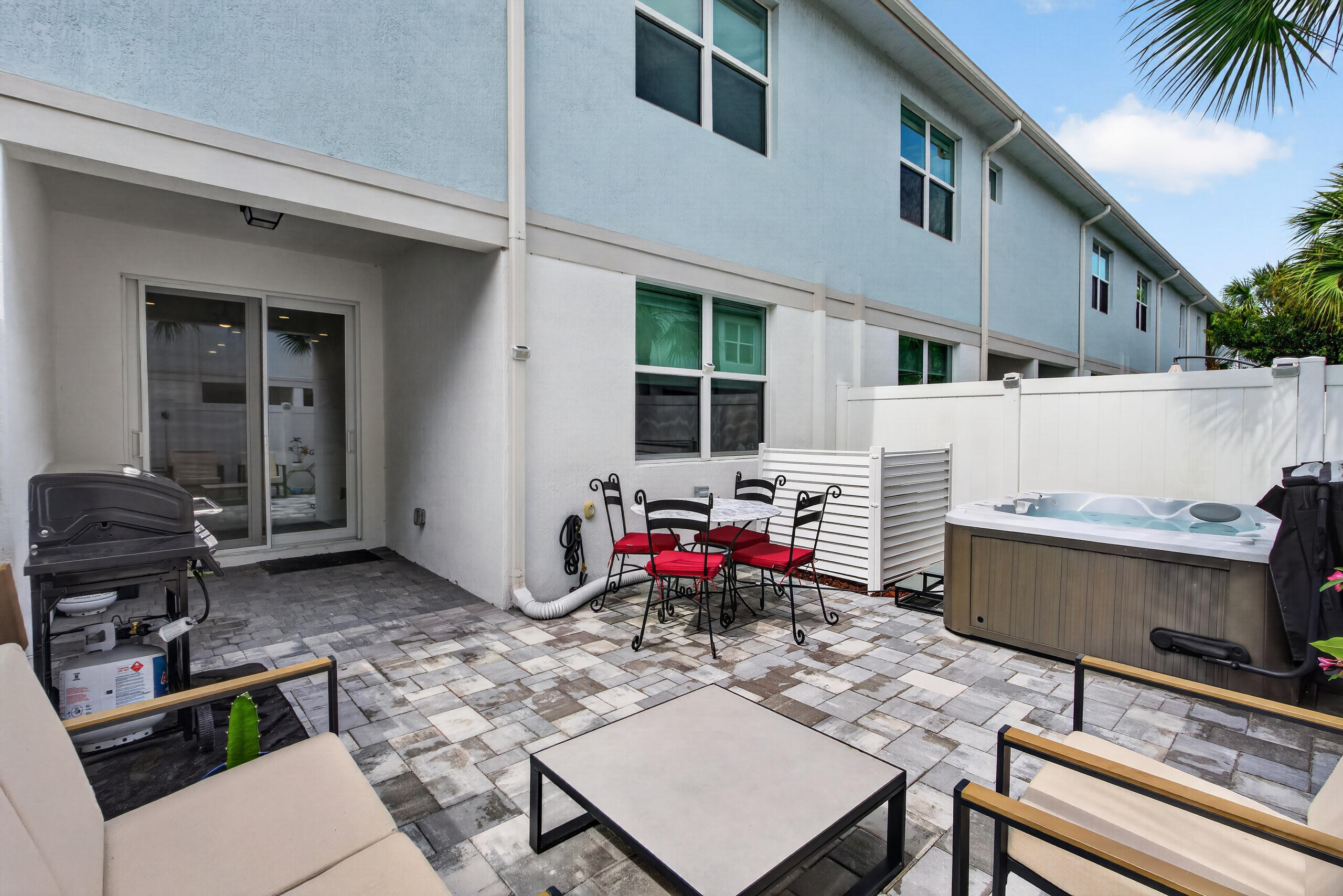 DEERFIELD CROSSING - Residential