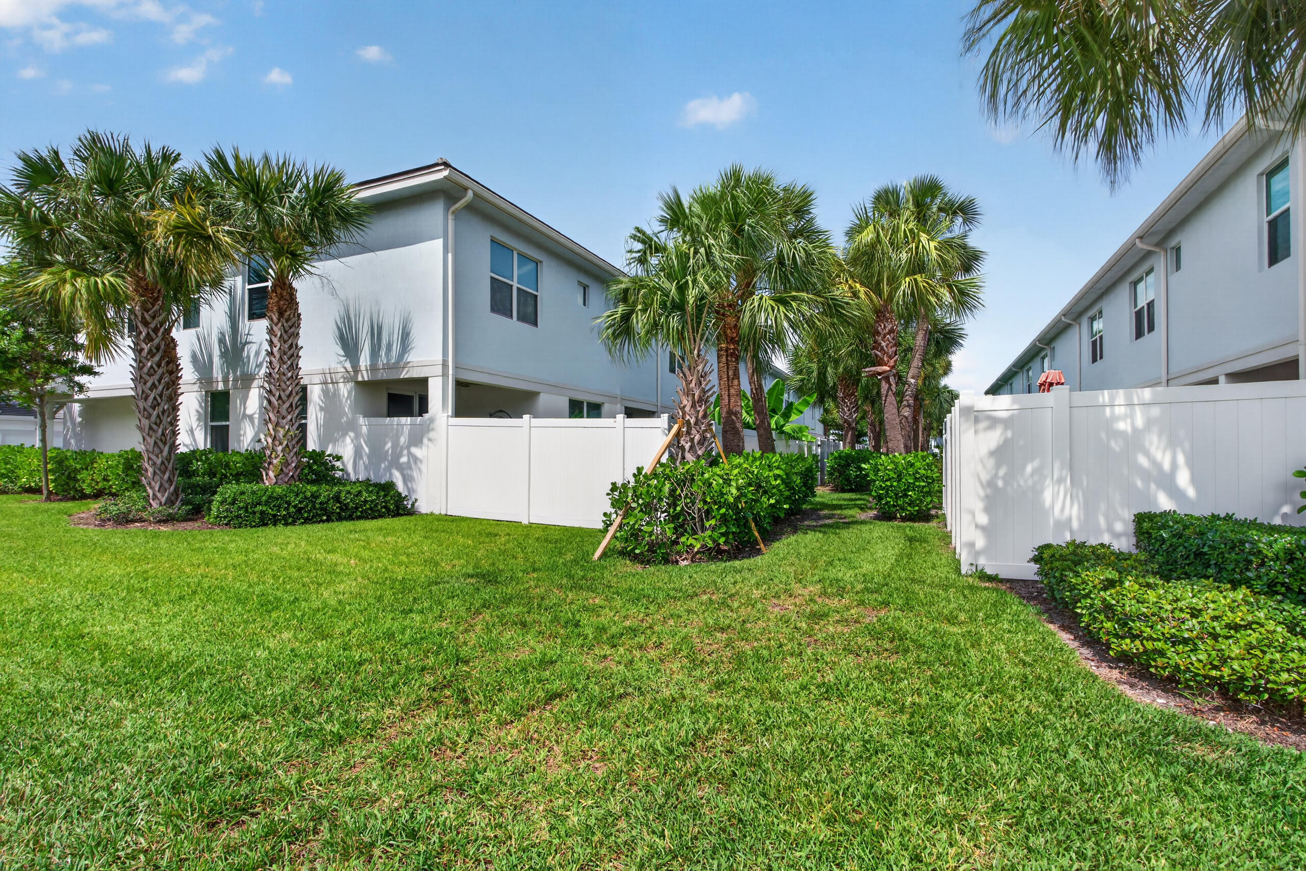 DEERFIELD CROSSING - Residential