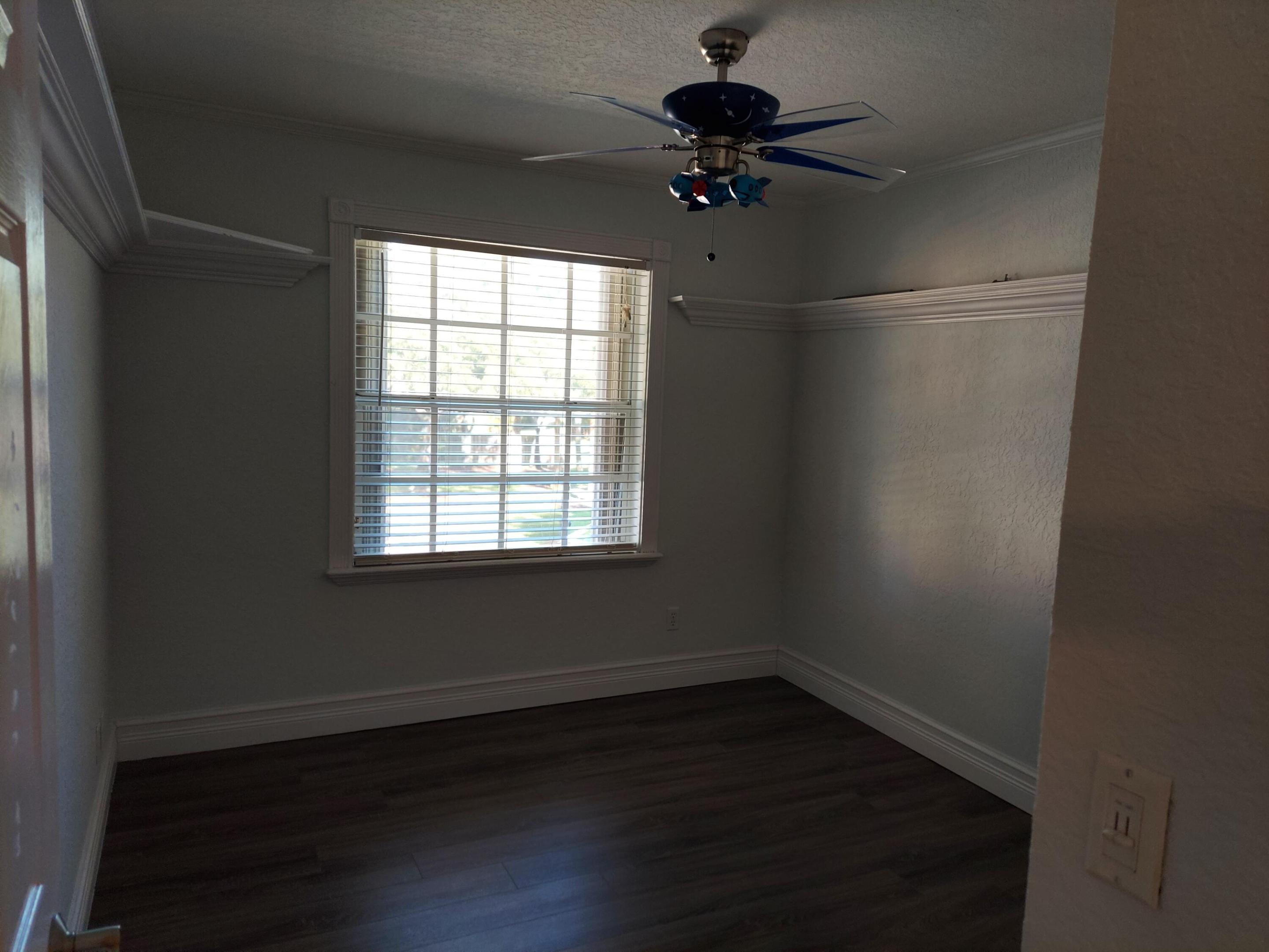 HILLSBORO COUNTRY CLUB - Residential Lease