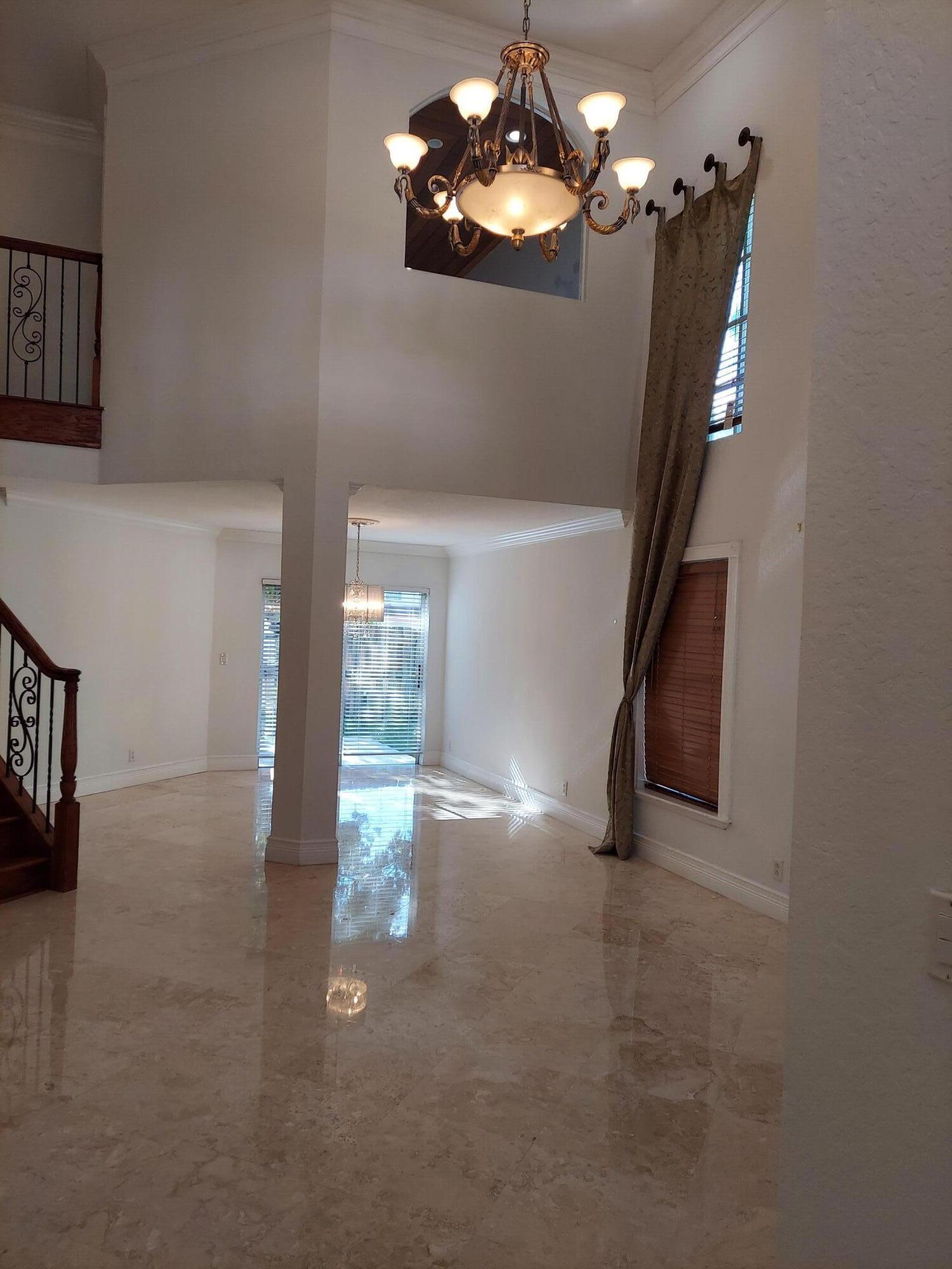 HILLSBORO COUNTRY CLUB - Residential Lease