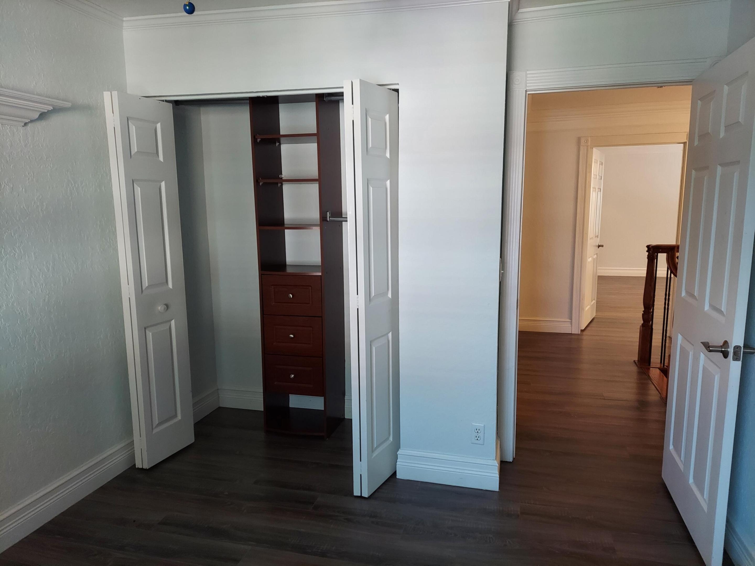 HILLSBORO COUNTRY CLUB - Residential Lease