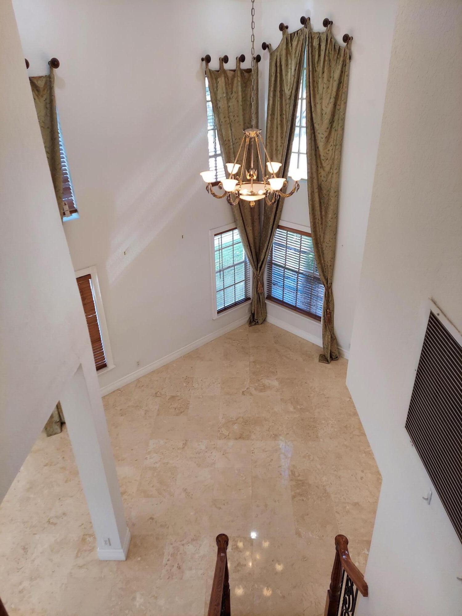 HILLSBORO COUNTRY CLUB - Residential Lease