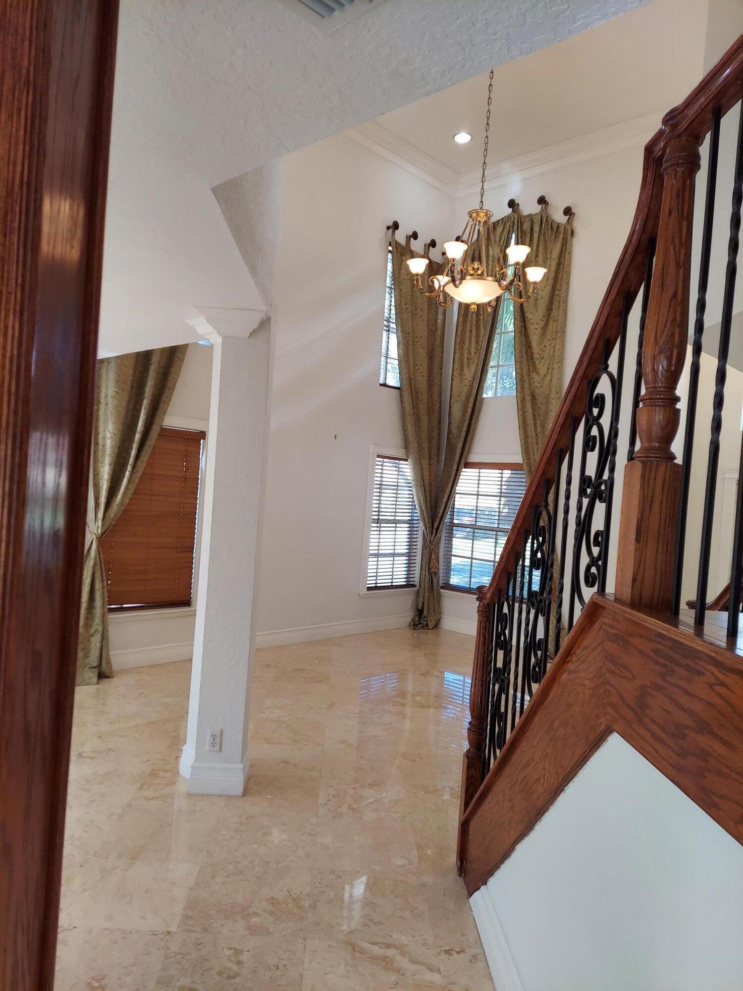 HILLSBORO COUNTRY CLUB - Residential Lease