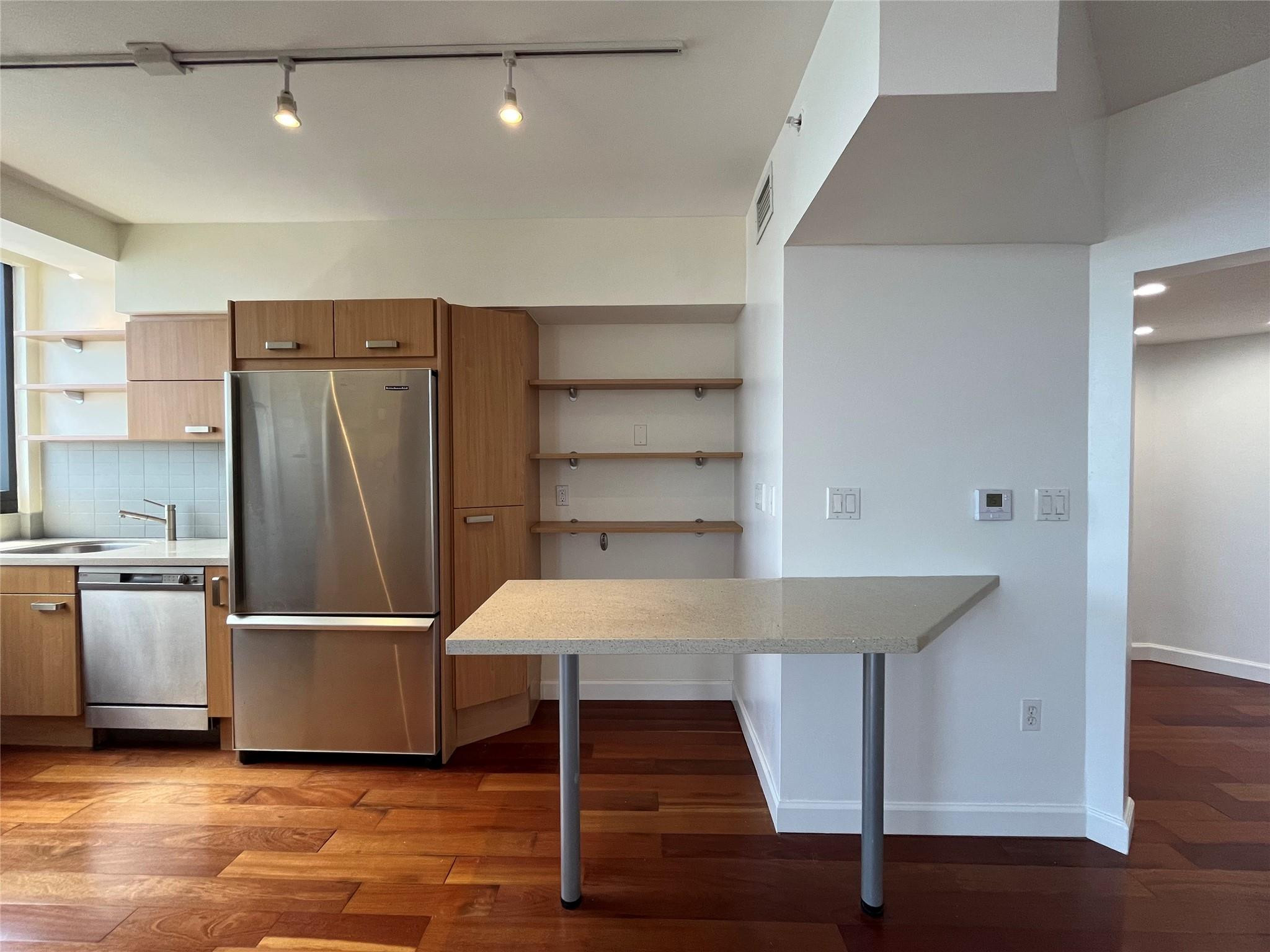 THE WAVERLY AT SOUTH BEAC - Residential