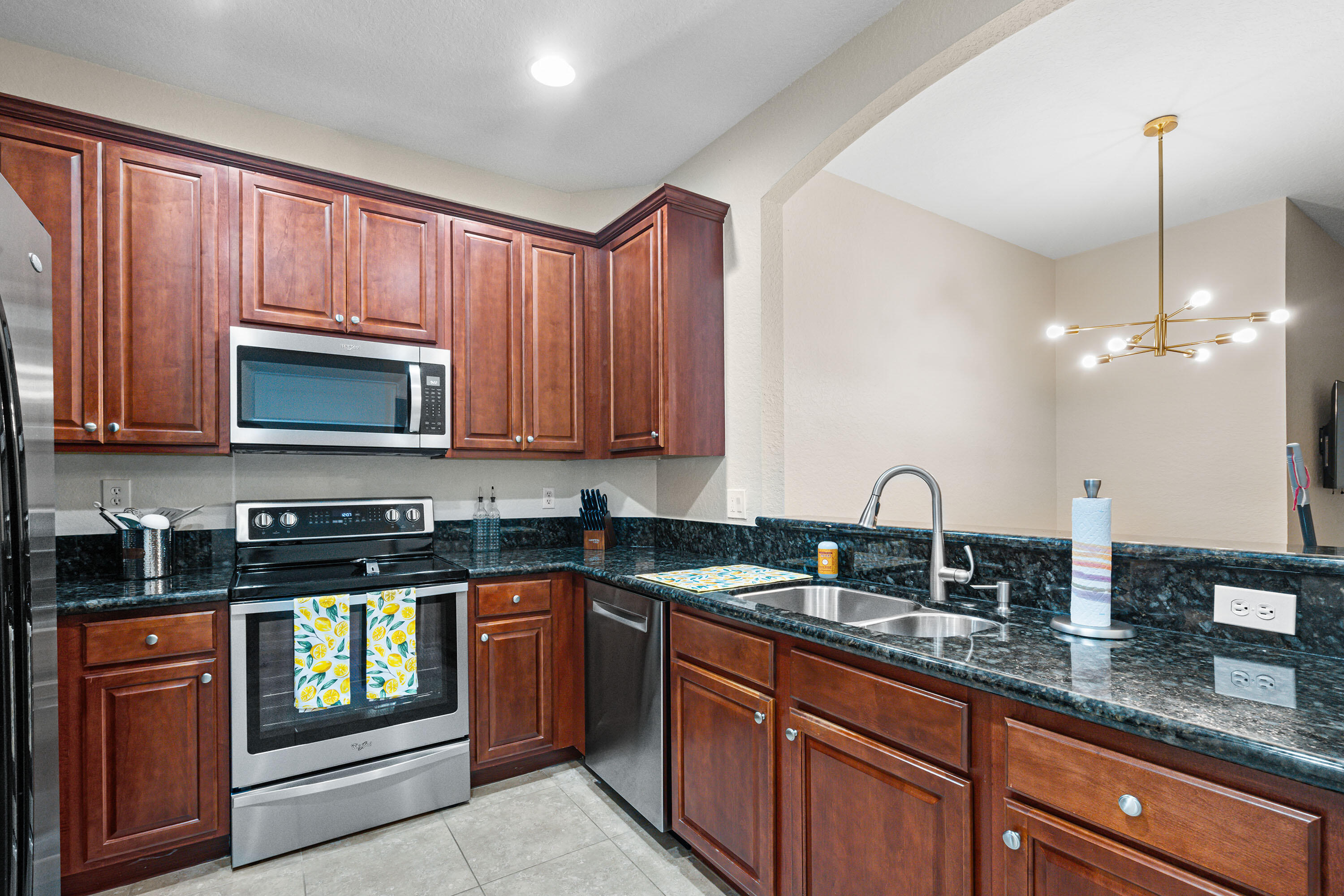 Beautifully maintained 3 bedroom, 2 bath townhome in the heart of Palm Beach Gardens.  Ideally located at Donald Ross Road and I-95.  Walk to Alton and Donald Ross Village.  This home offers a single car garage, newer furnishings, sheets, towels, etc.  Totally turn key.  The community is gated and offers a lovely pool area.   Available annually or seasonally.