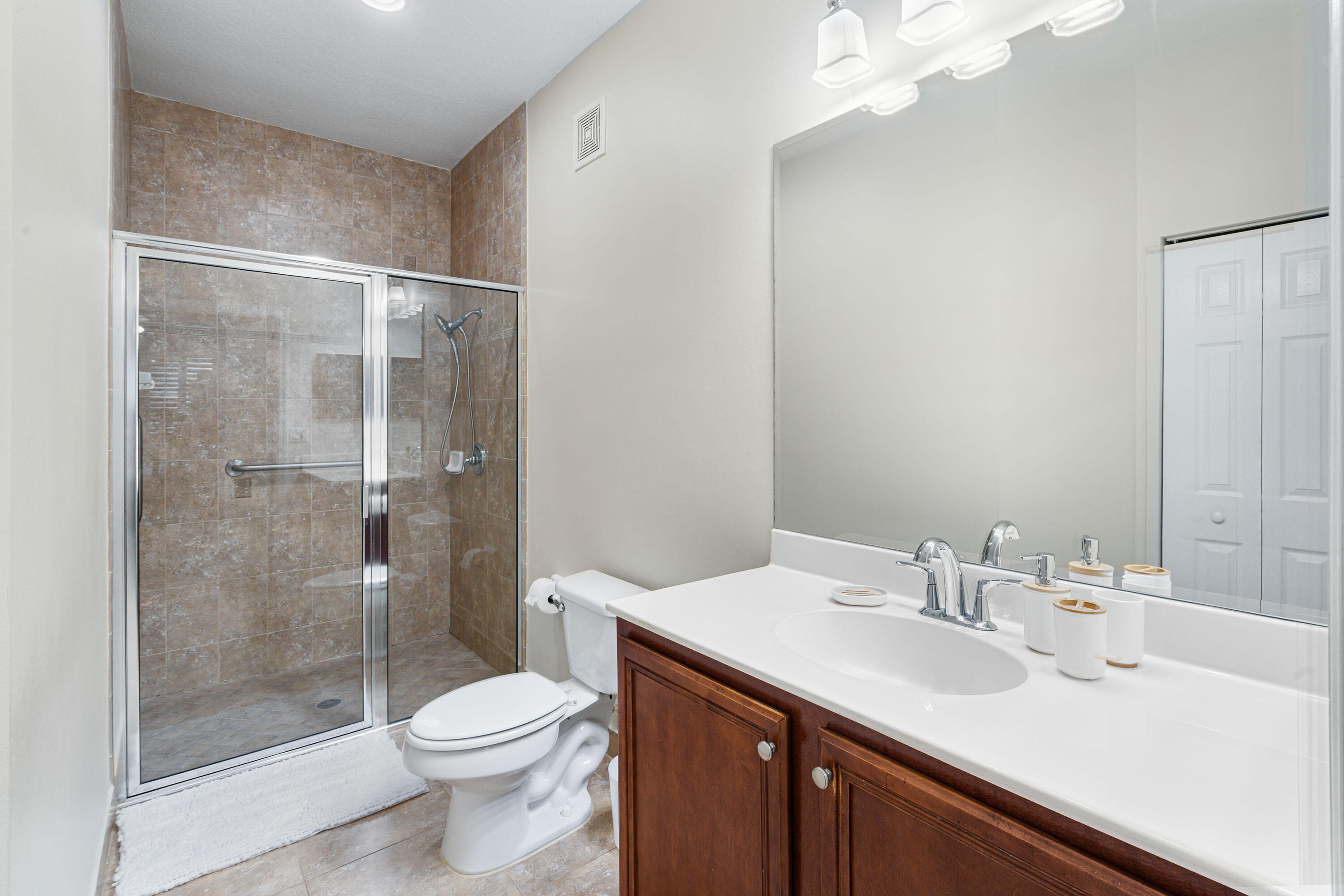 LEGENDS AT THE GARDENS CONDO - Residential Lease