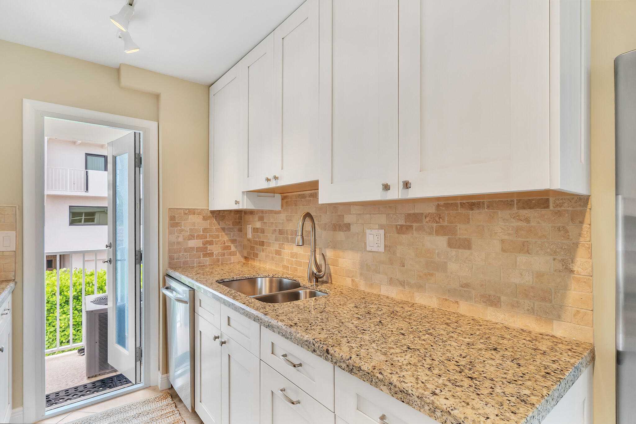 Sea Club of Hillsboro Beach - Residential