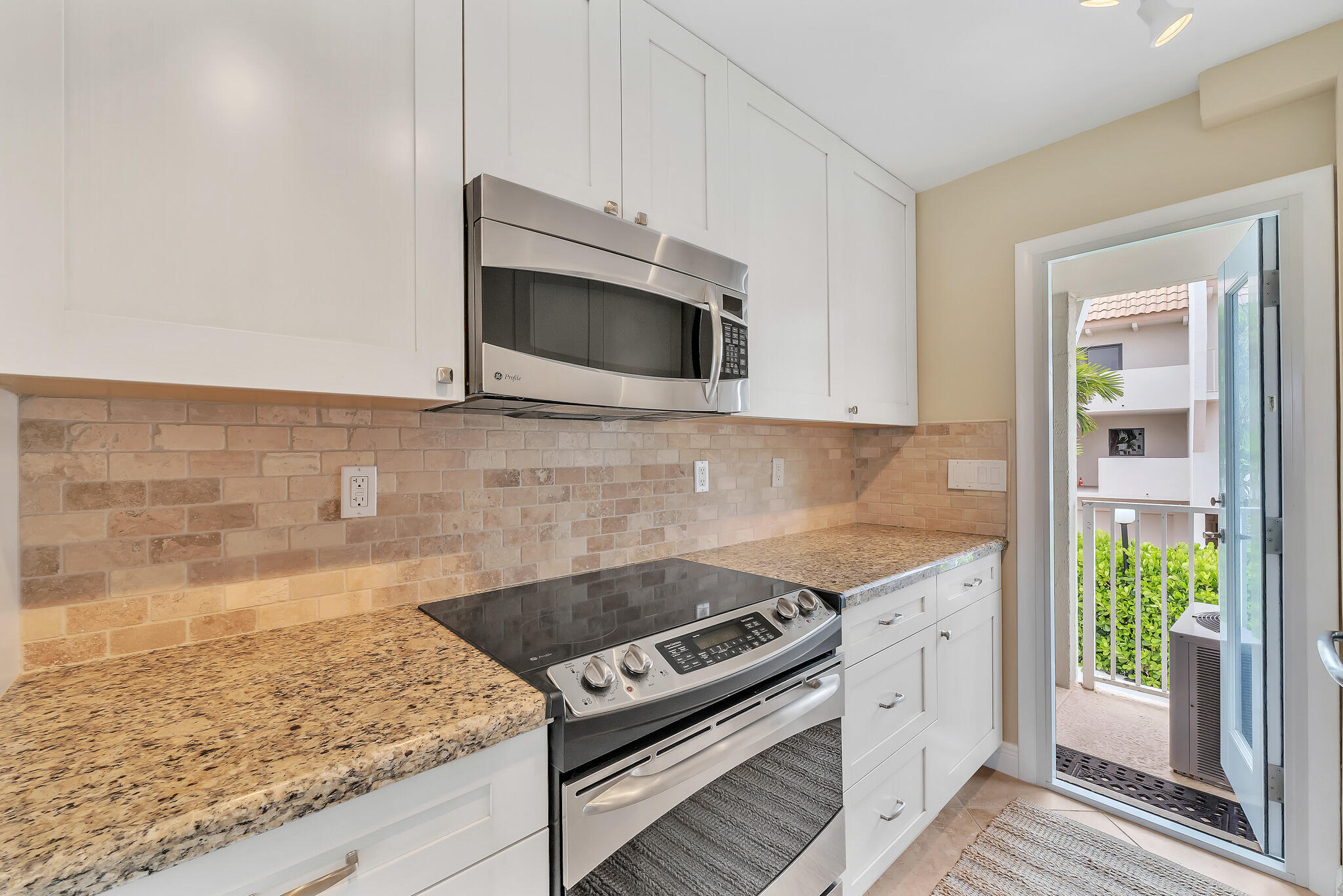 Sea Club of Hillsboro Beach - Residential