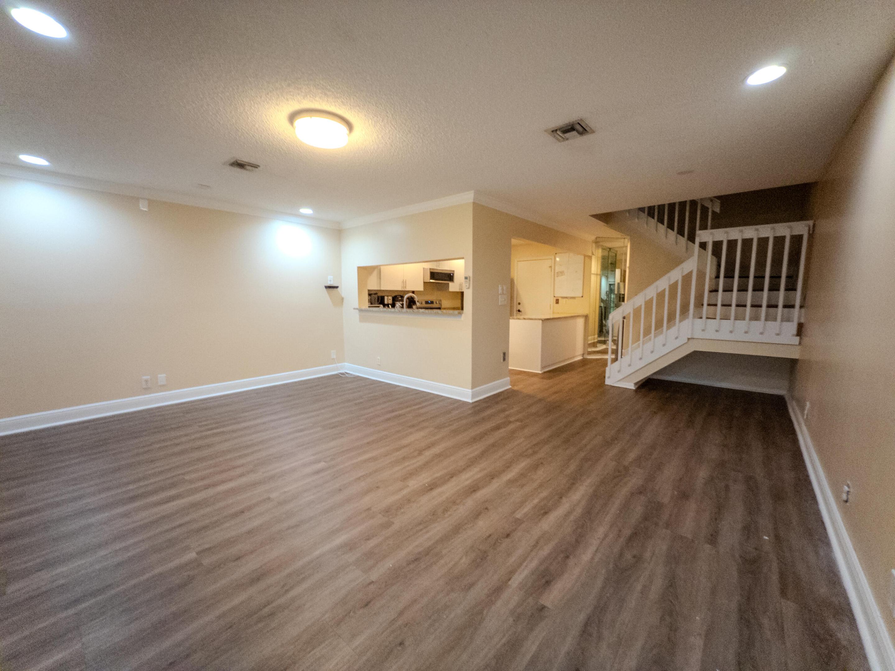 CORAL POINT NORTH - Residential
