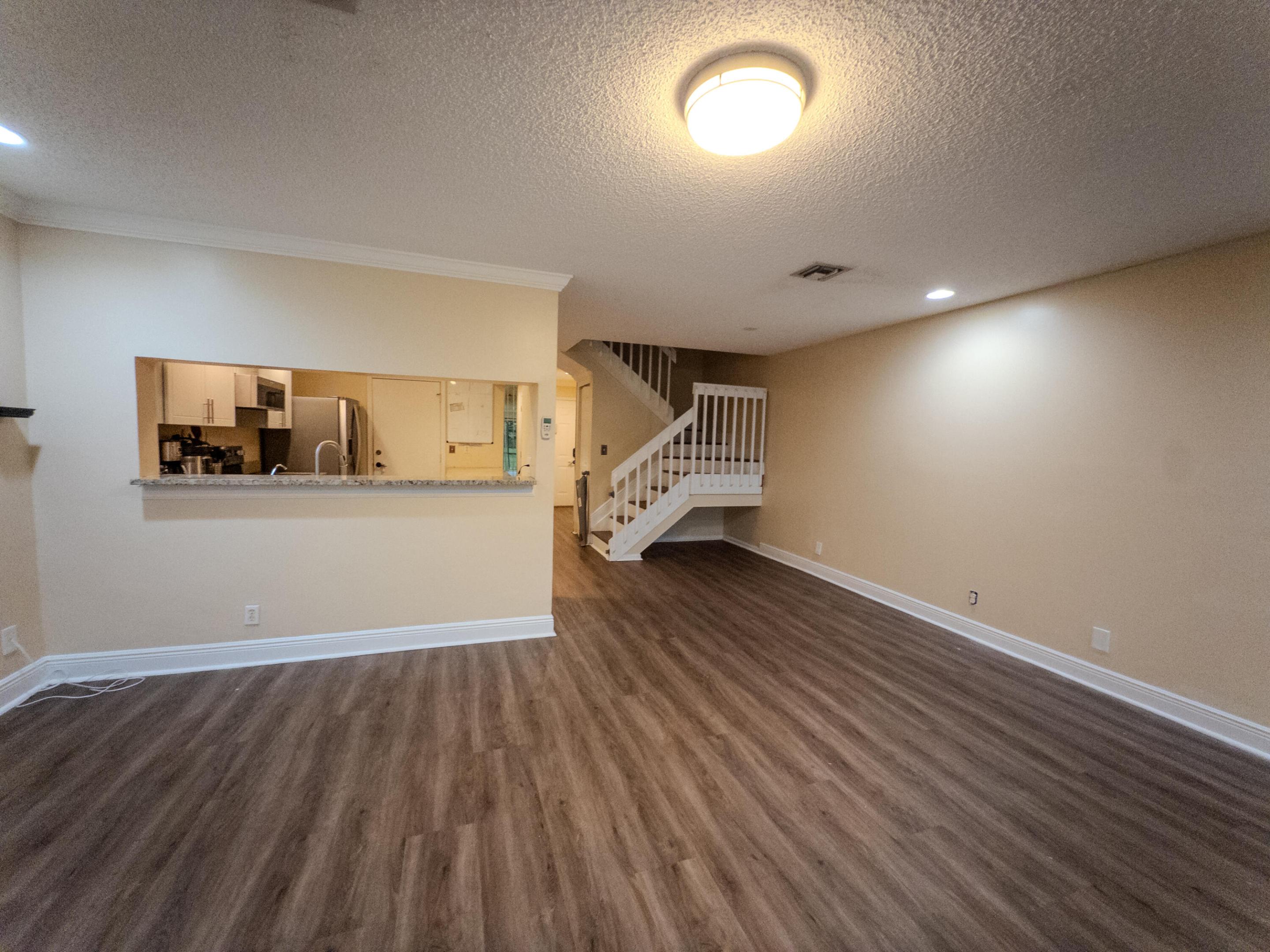 CORAL POINT NORTH - Residential