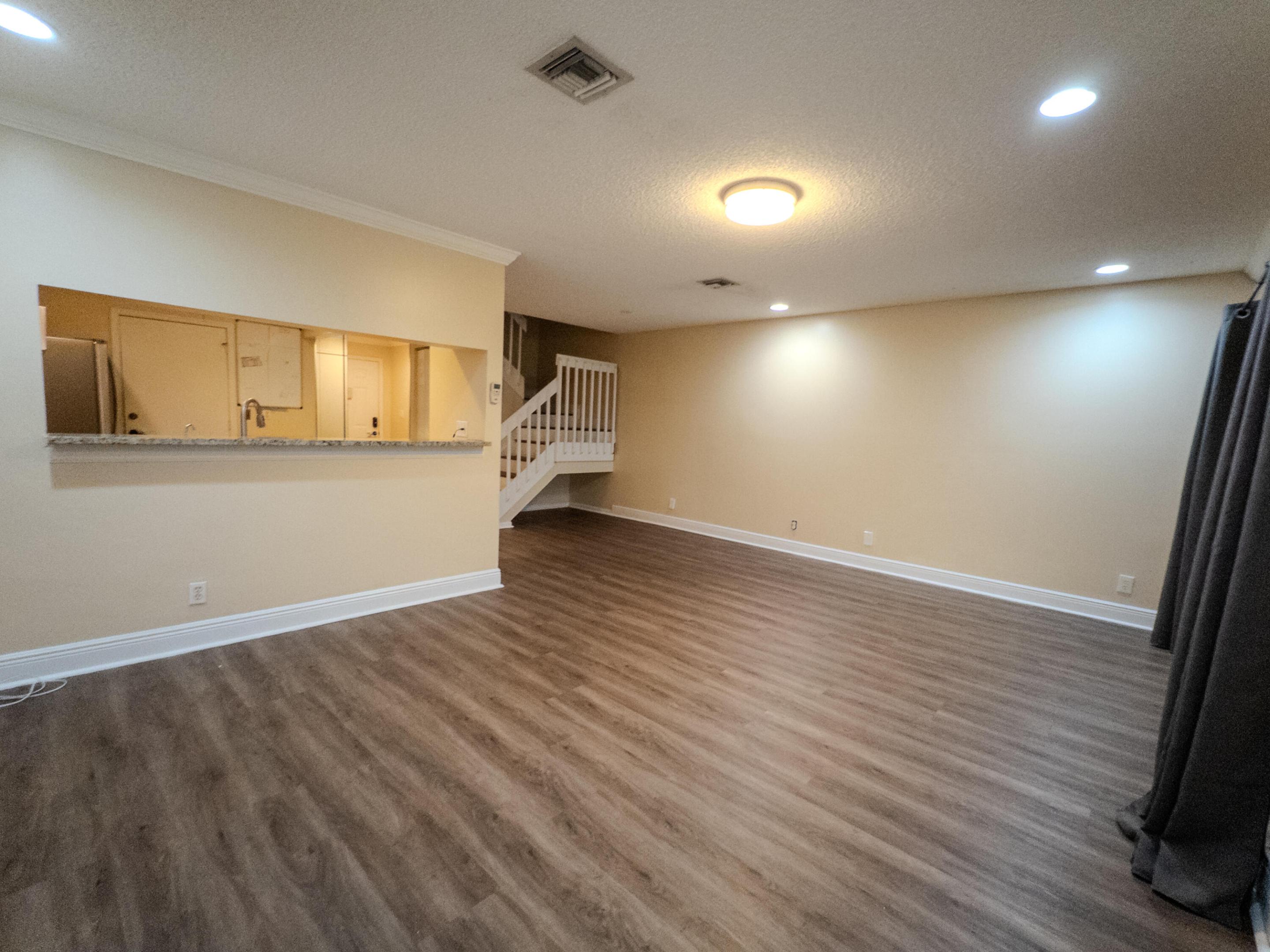 CORAL POINT NORTH - Residential