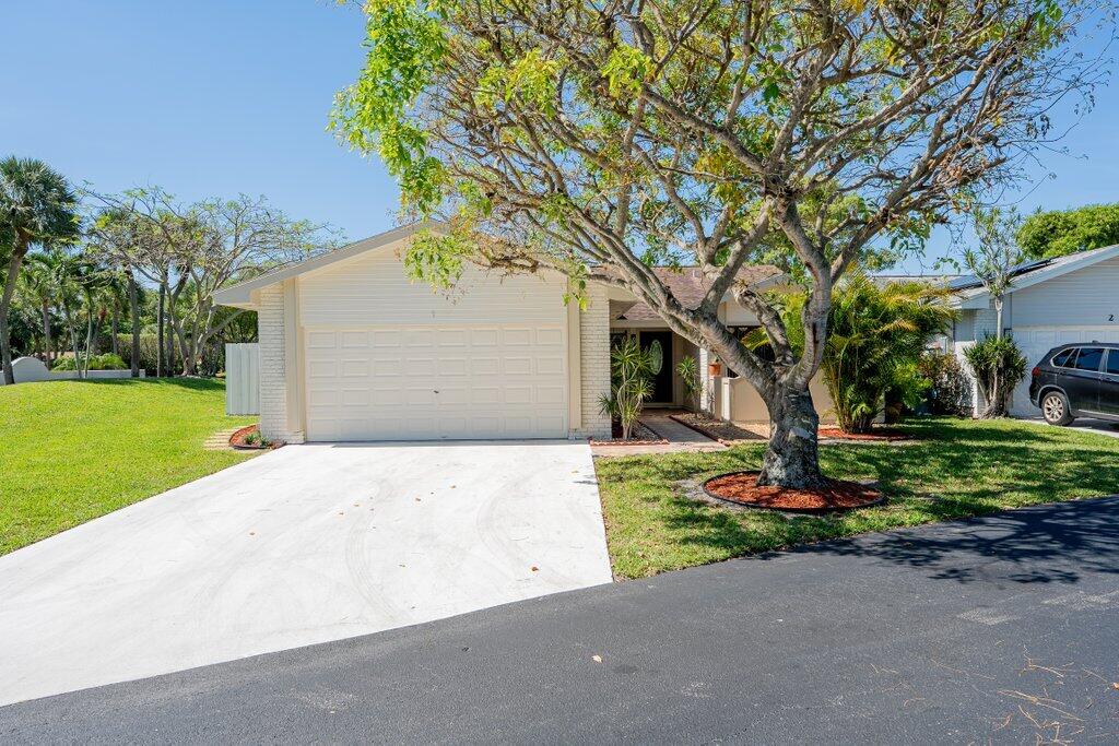 BOYNTON LAKES 2 - Residential