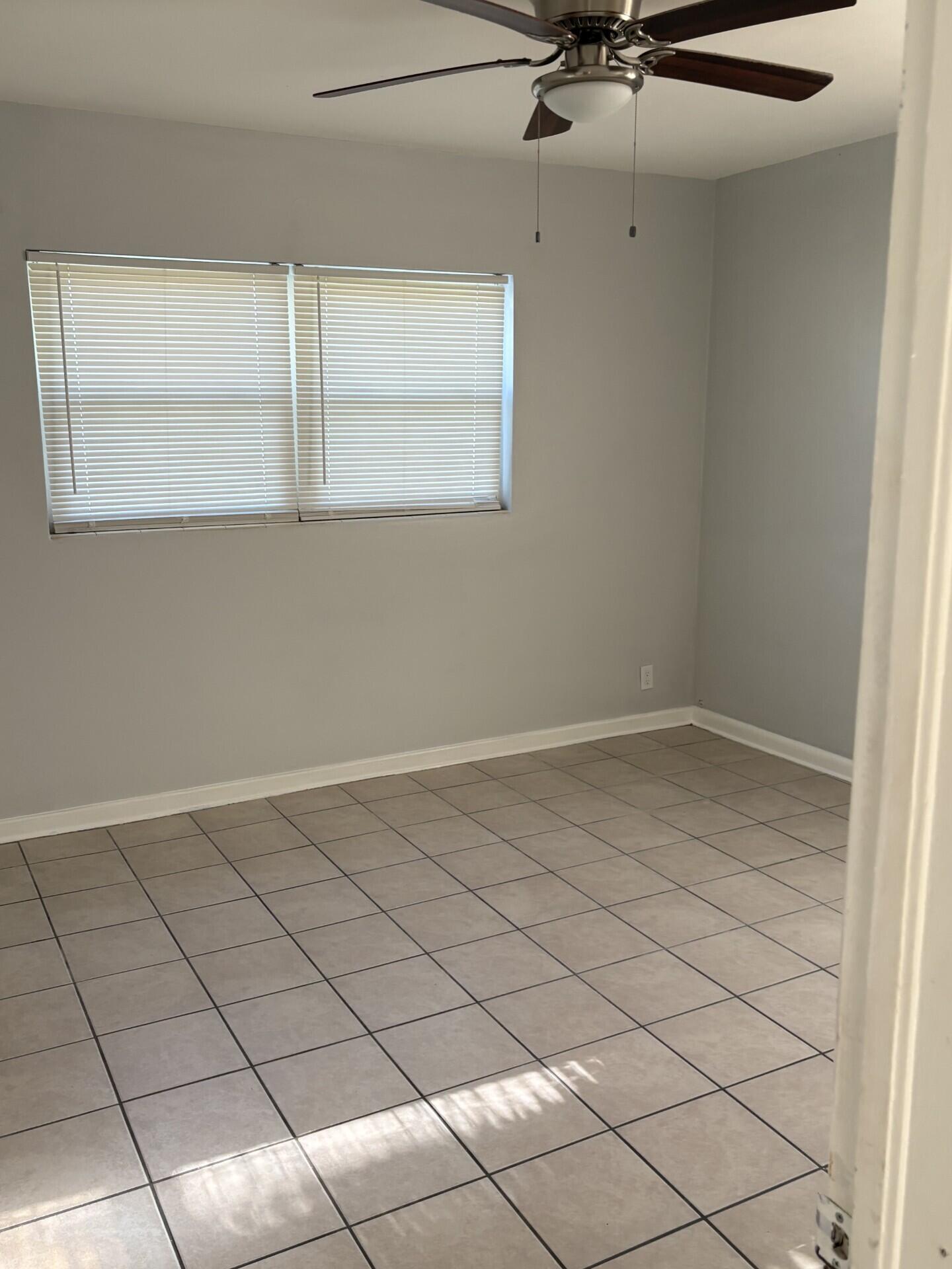 SAN LUCIE PLAZA SUBDIVISION UNIT 1 - Residential