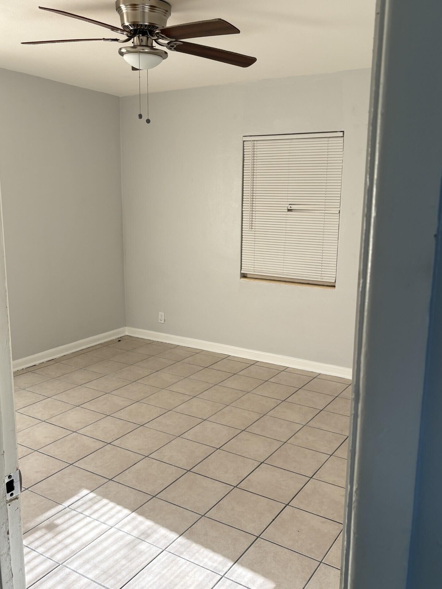 SAN LUCIE PLAZA SUBDIVISION UNIT 1 - Residential