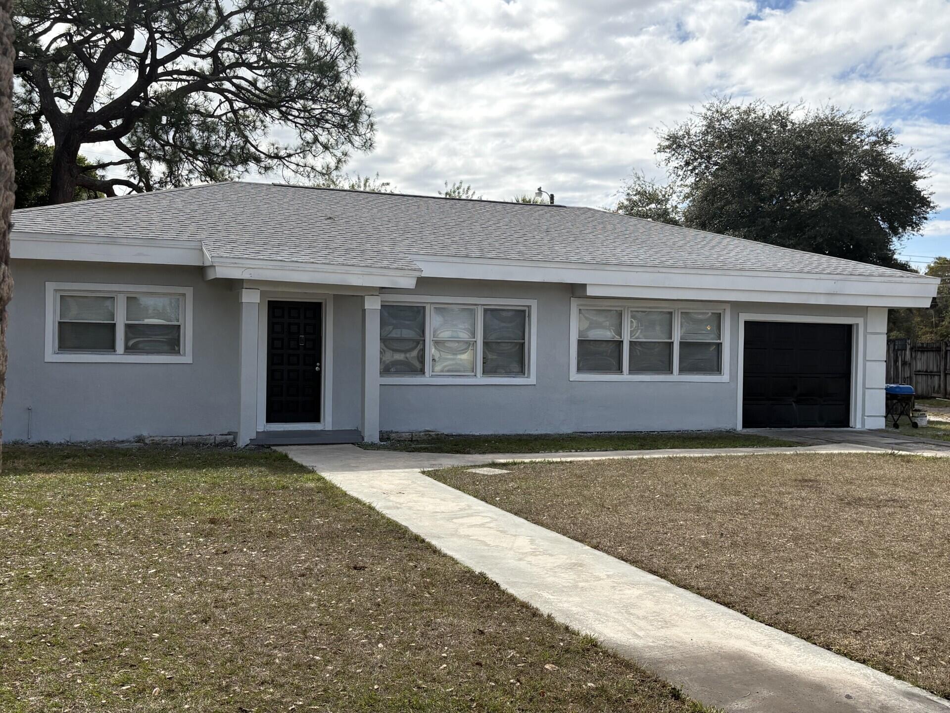 SAN LUCIE PLAZA SUBDIVISION UNIT 1 - Residential