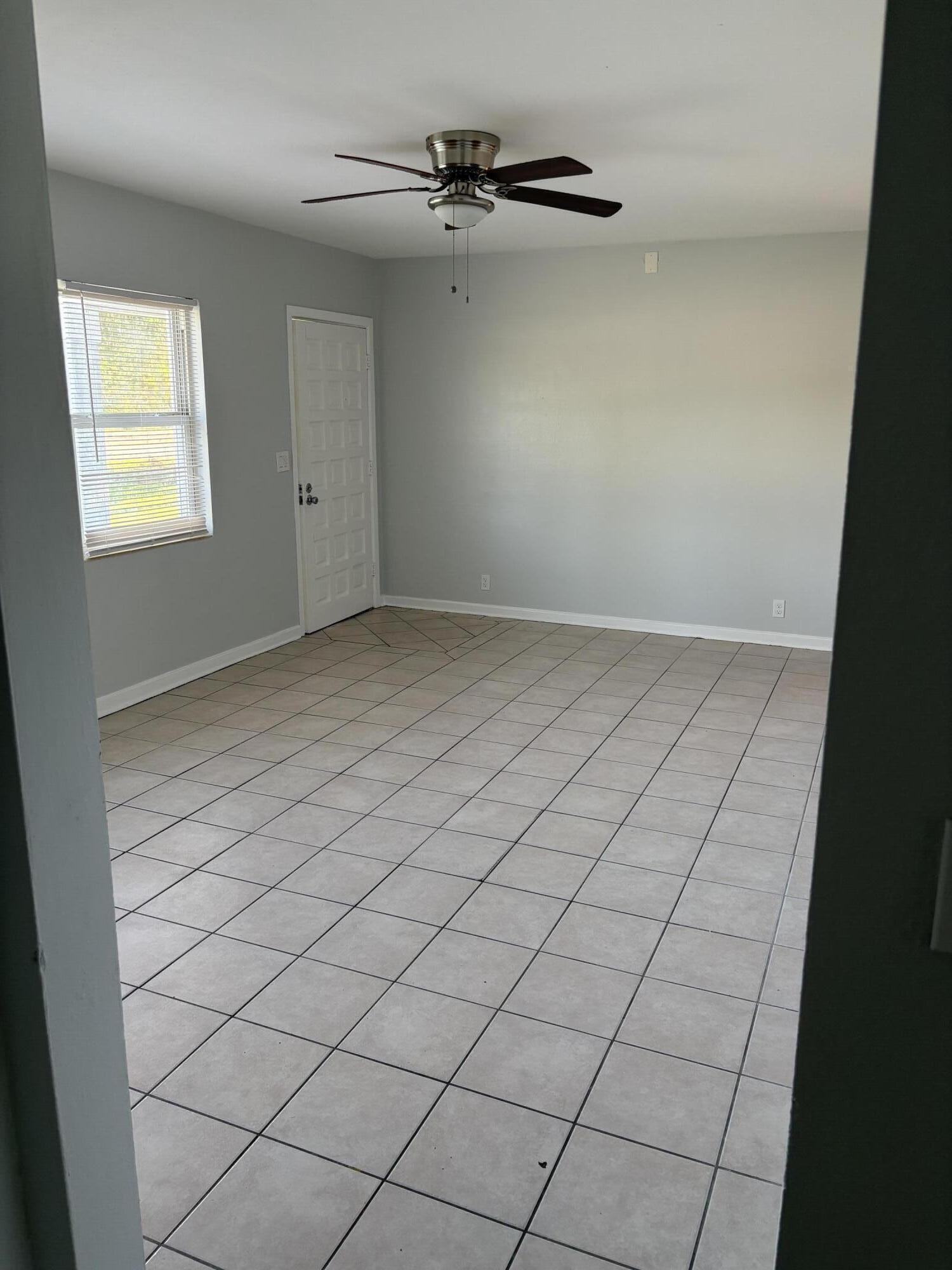 SAN LUCIE PLAZA SUBDIVISION UNIT 1 - Residential