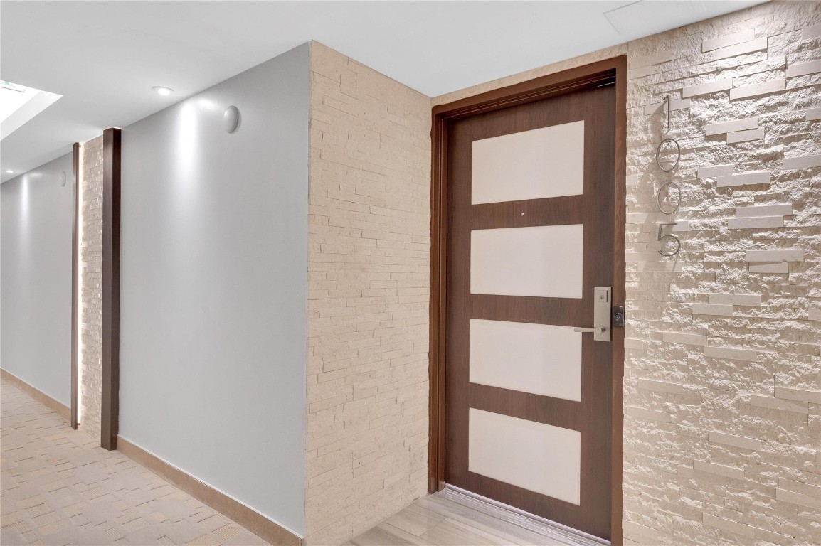 Americas on The Park Cond - Residential