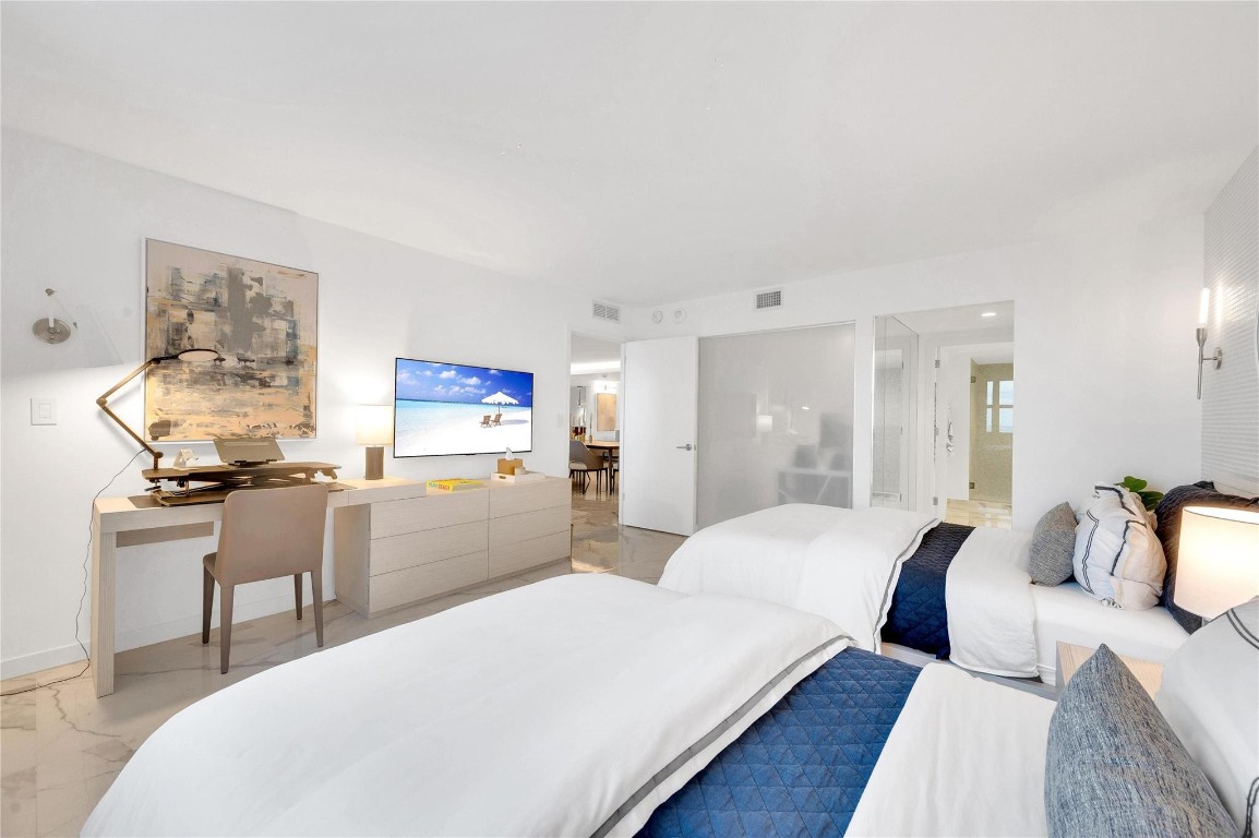 Americas on The Park Cond - Residential