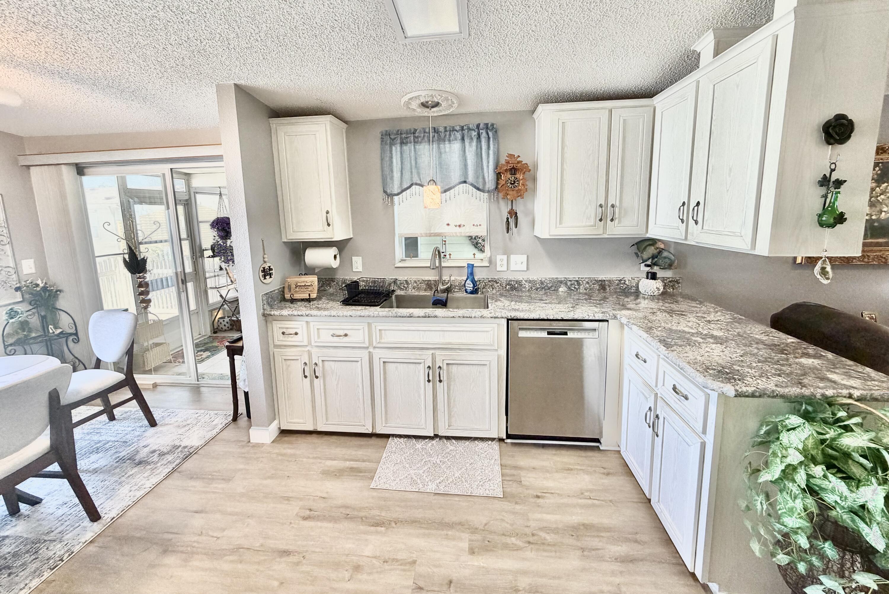 THE LINKS AT SAVANNA CLUB - Residential
