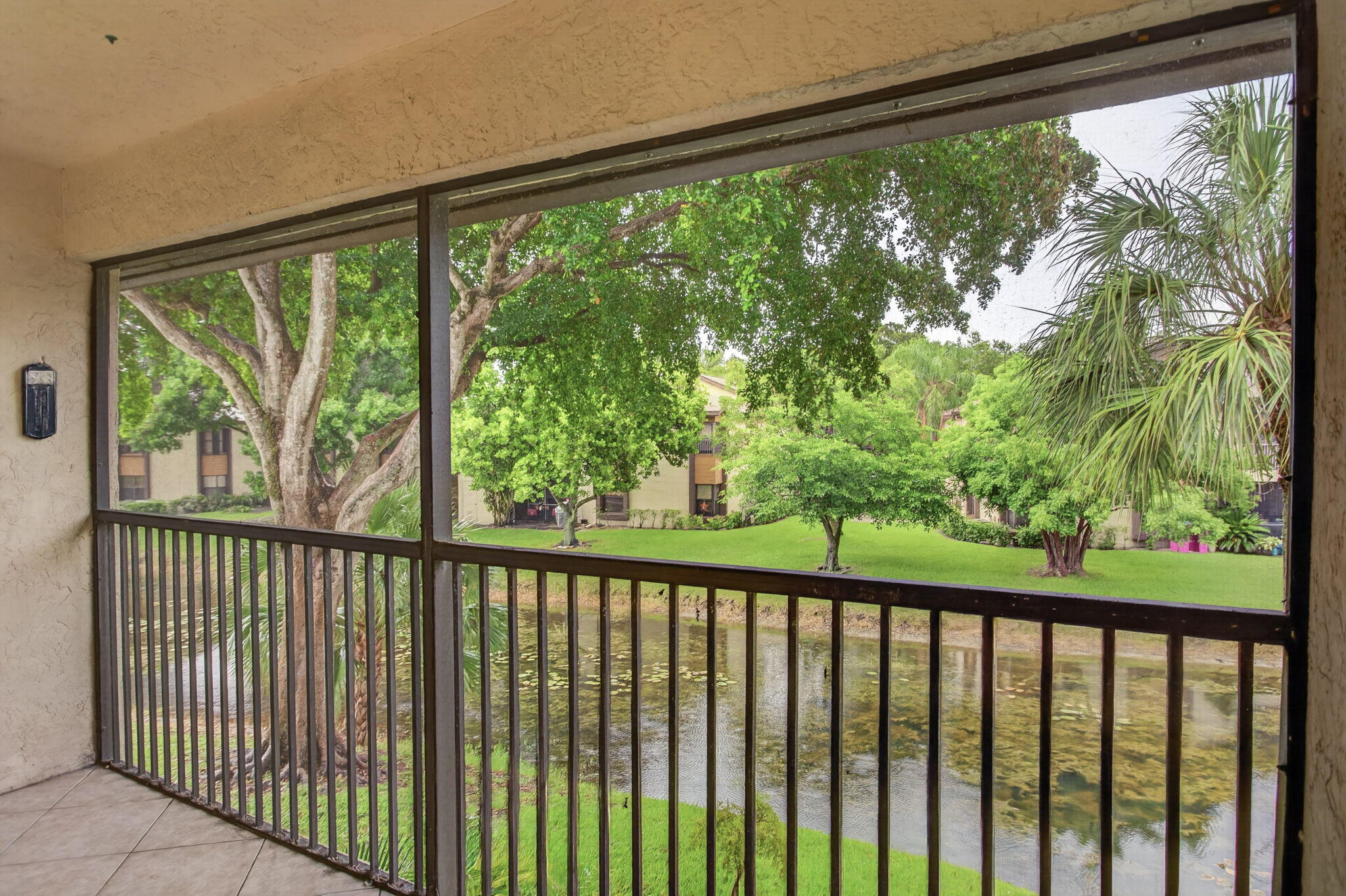KARANDA VILLAGE II-B CONDO - Residential