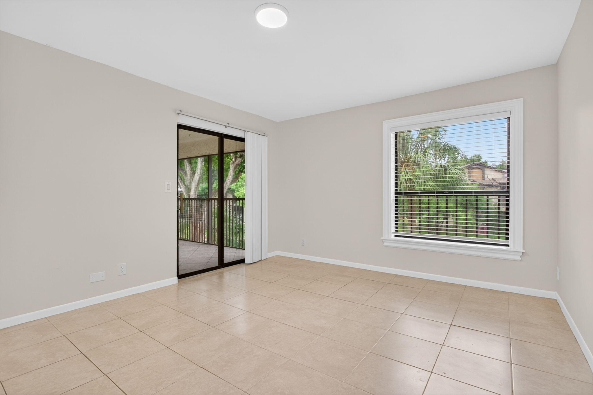 KARANDA VILLAGE II-B CONDO - Residential