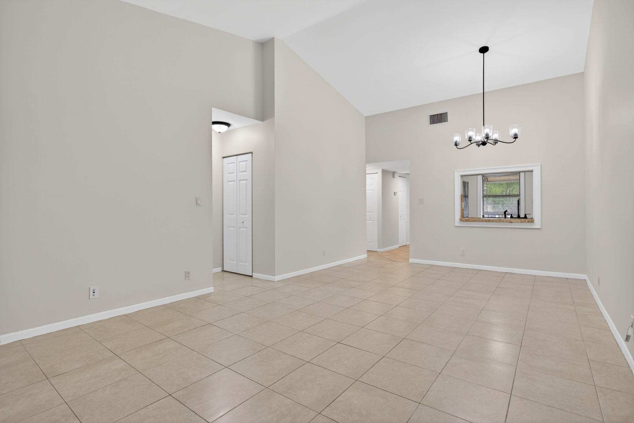 KARANDA VILLAGE II-B CONDO - Residential