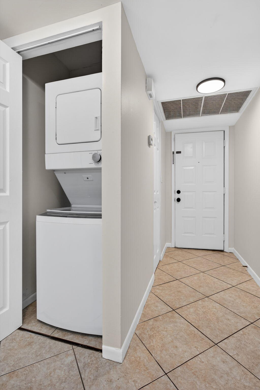 KARANDA VILLAGE II-B CONDO - Residential