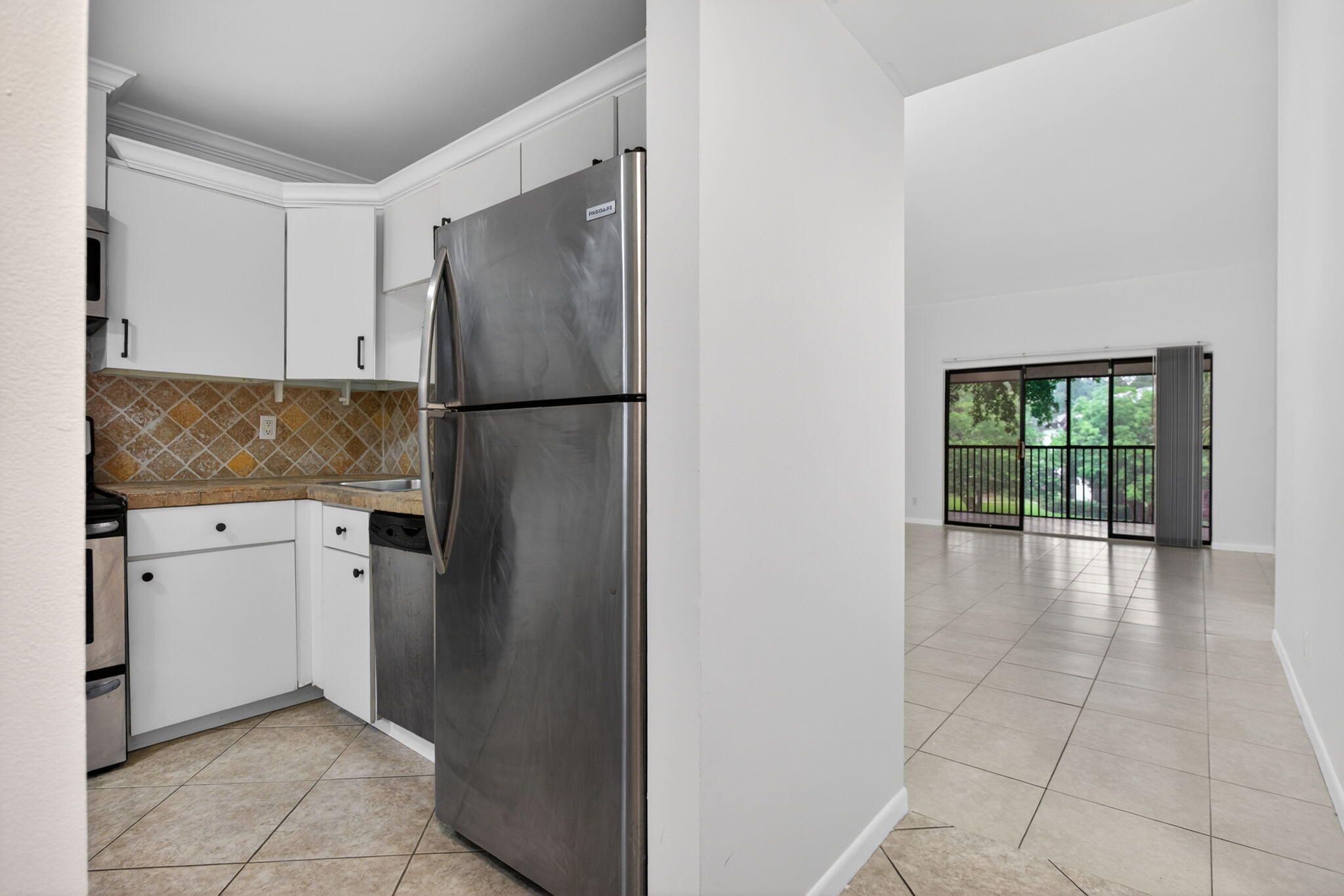 KARANDA VILLAGE II-B CONDO - Residential