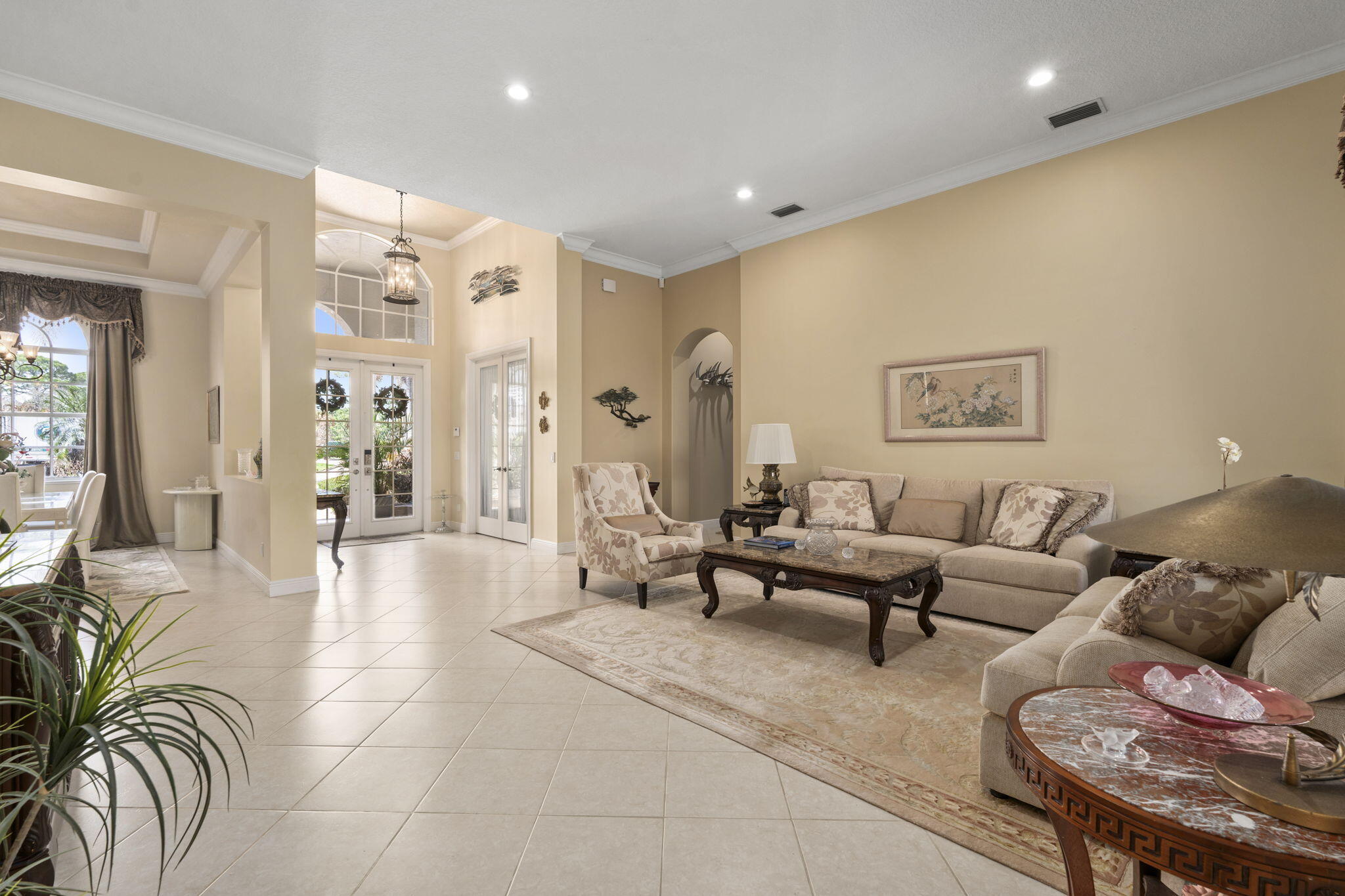 LAURELS - Residential