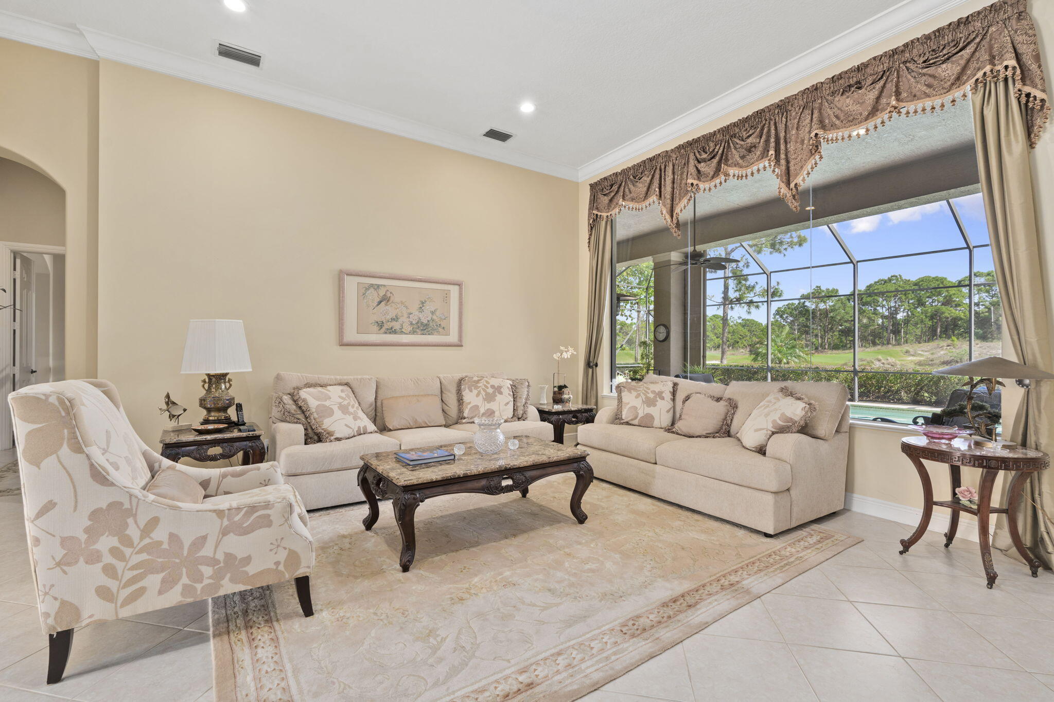 LAURELS - Residential