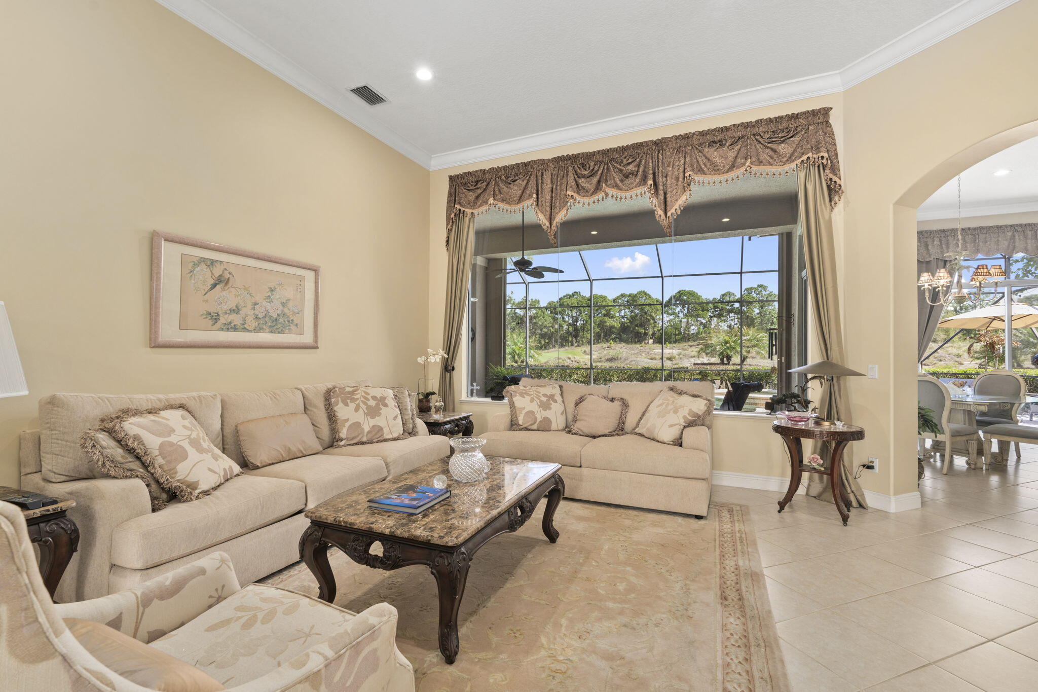 LAURELS - Residential
