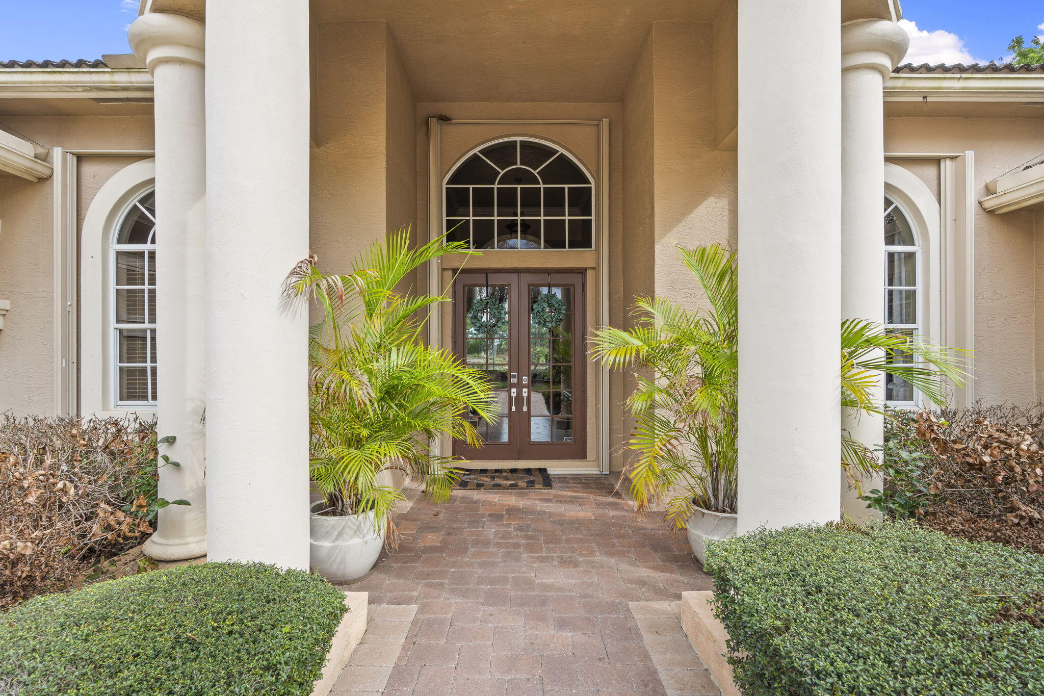 LAURELS - Residential