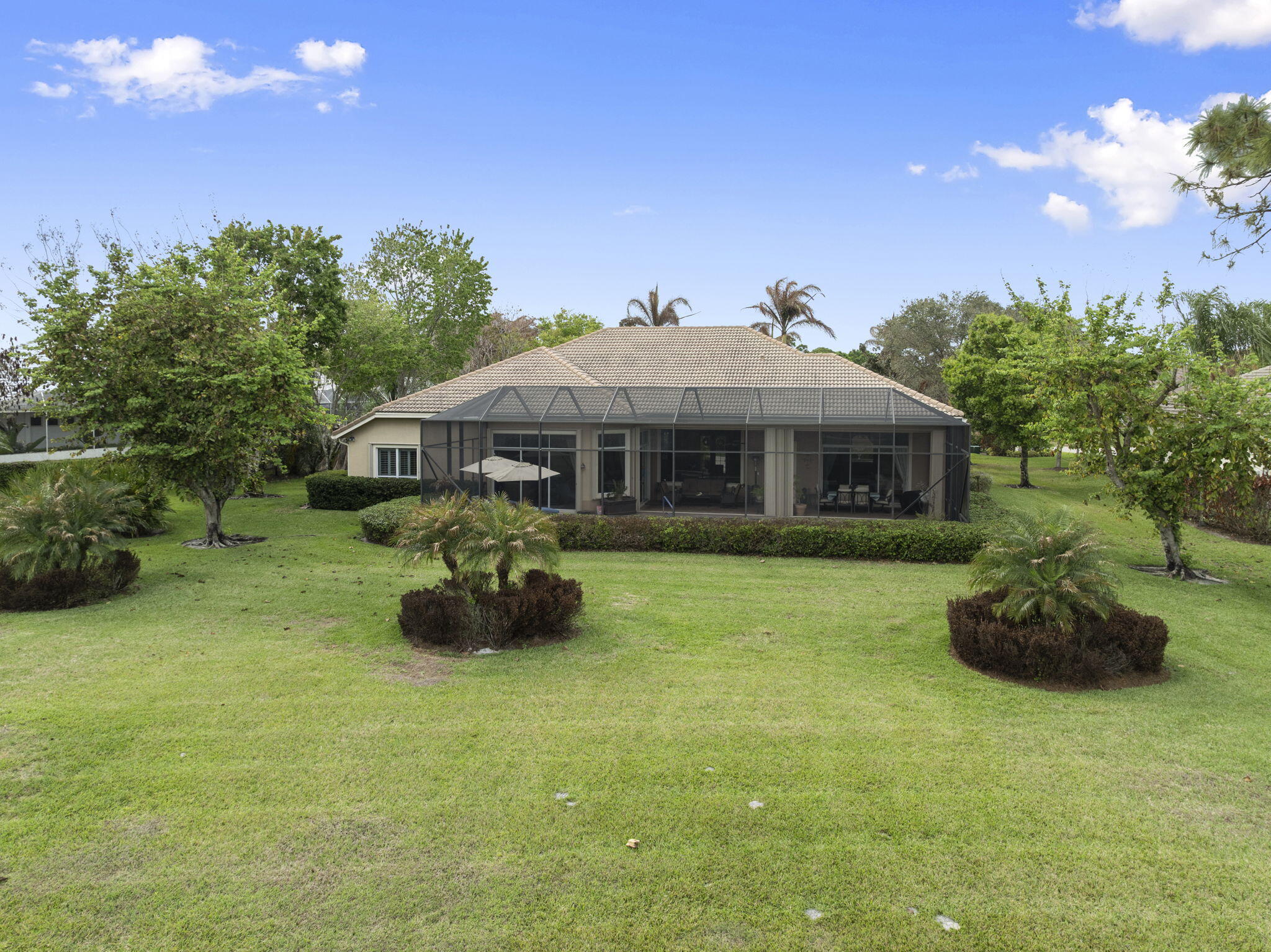 LAURELS - Residential