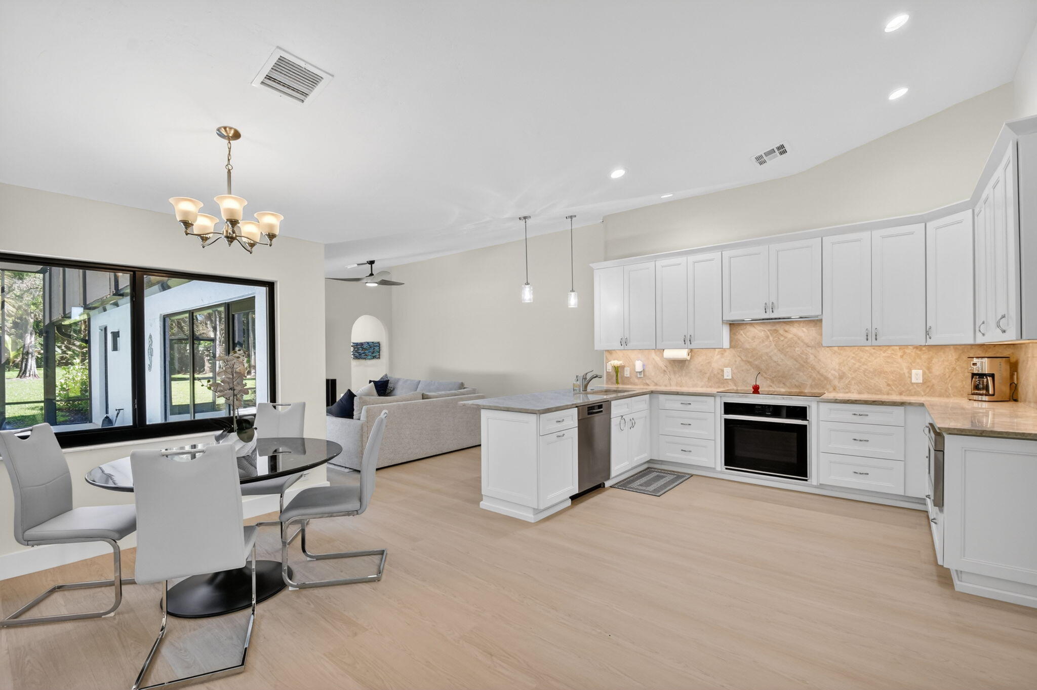 PINEWOOD OF WELLINGTON - Residential