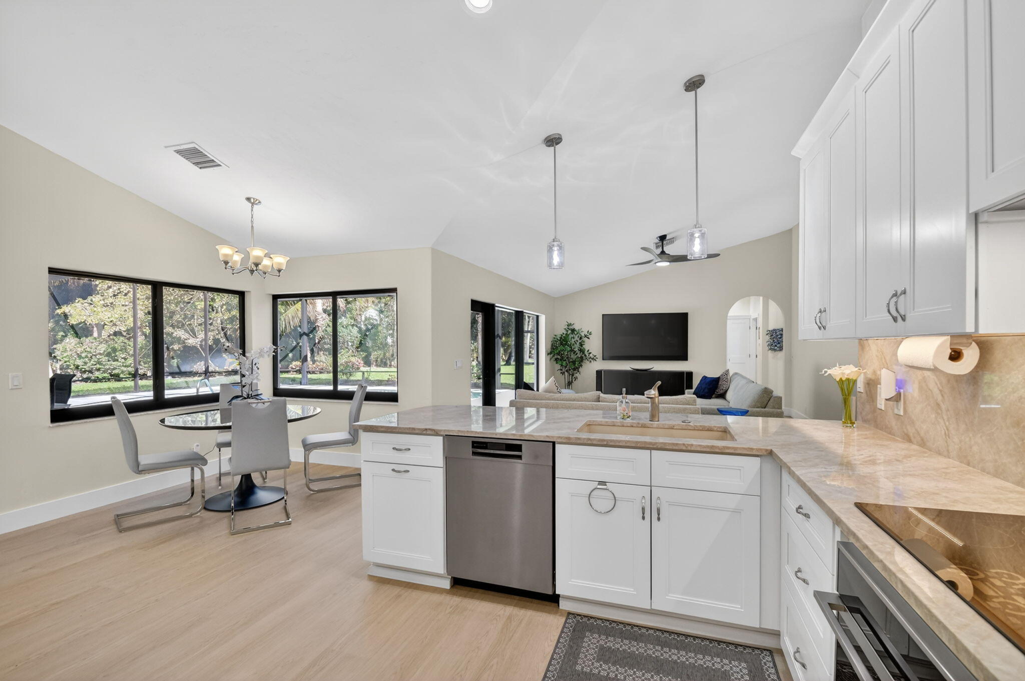 PINEWOOD OF WELLINGTON - Residential