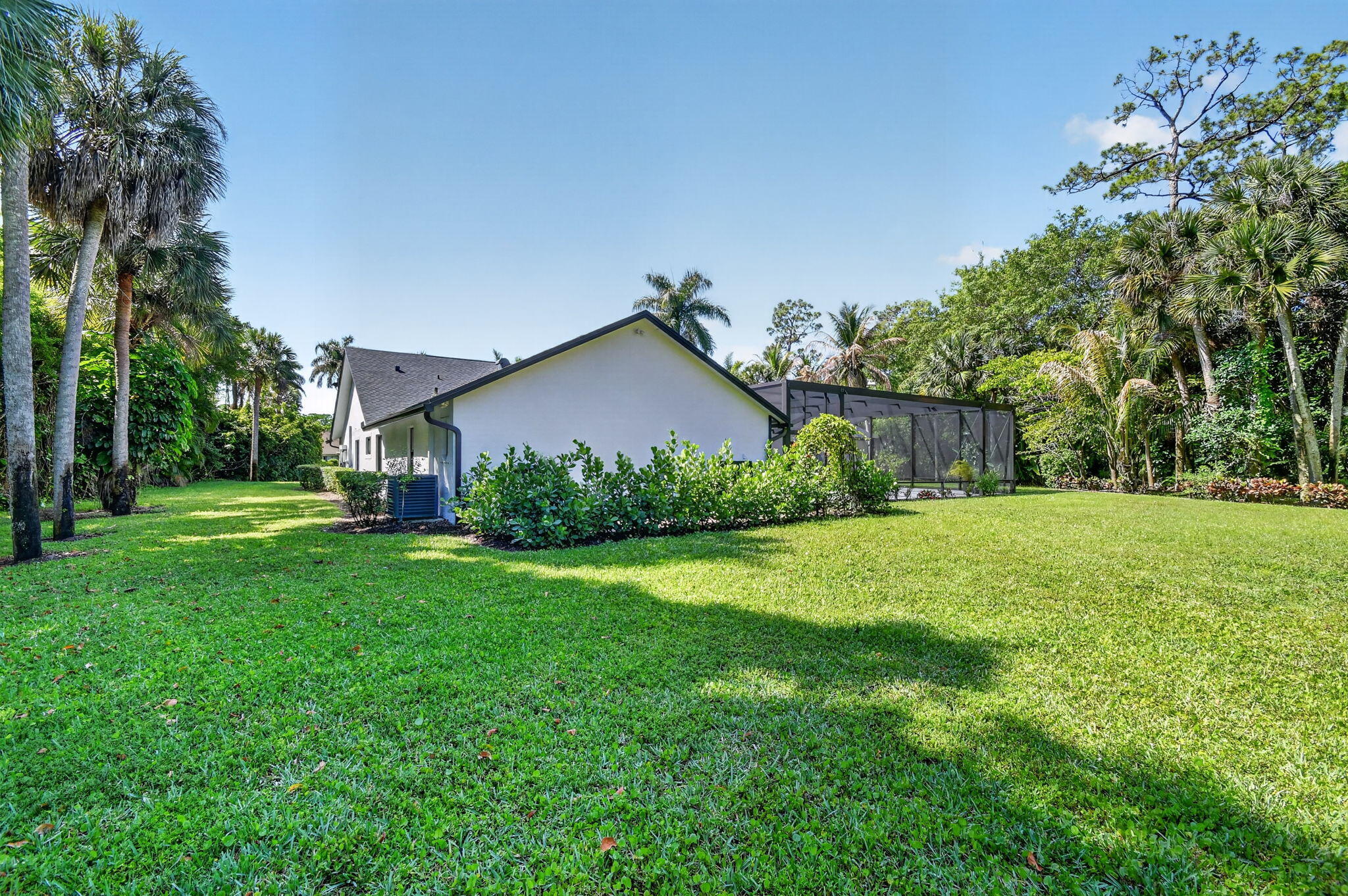 PINEWOOD OF WELLINGTON - Residential