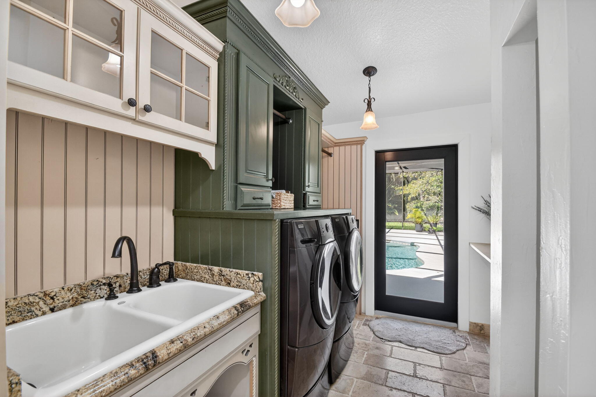 PINEWOOD OF WELLINGTON - Residential