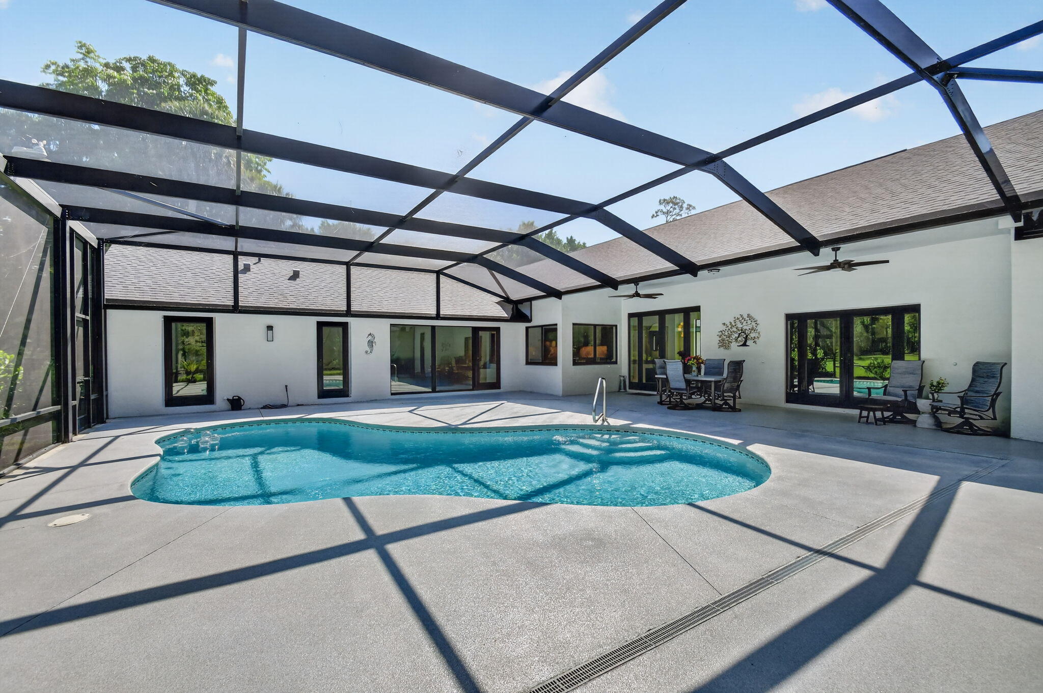 PINEWOOD OF WELLINGTON - Residential