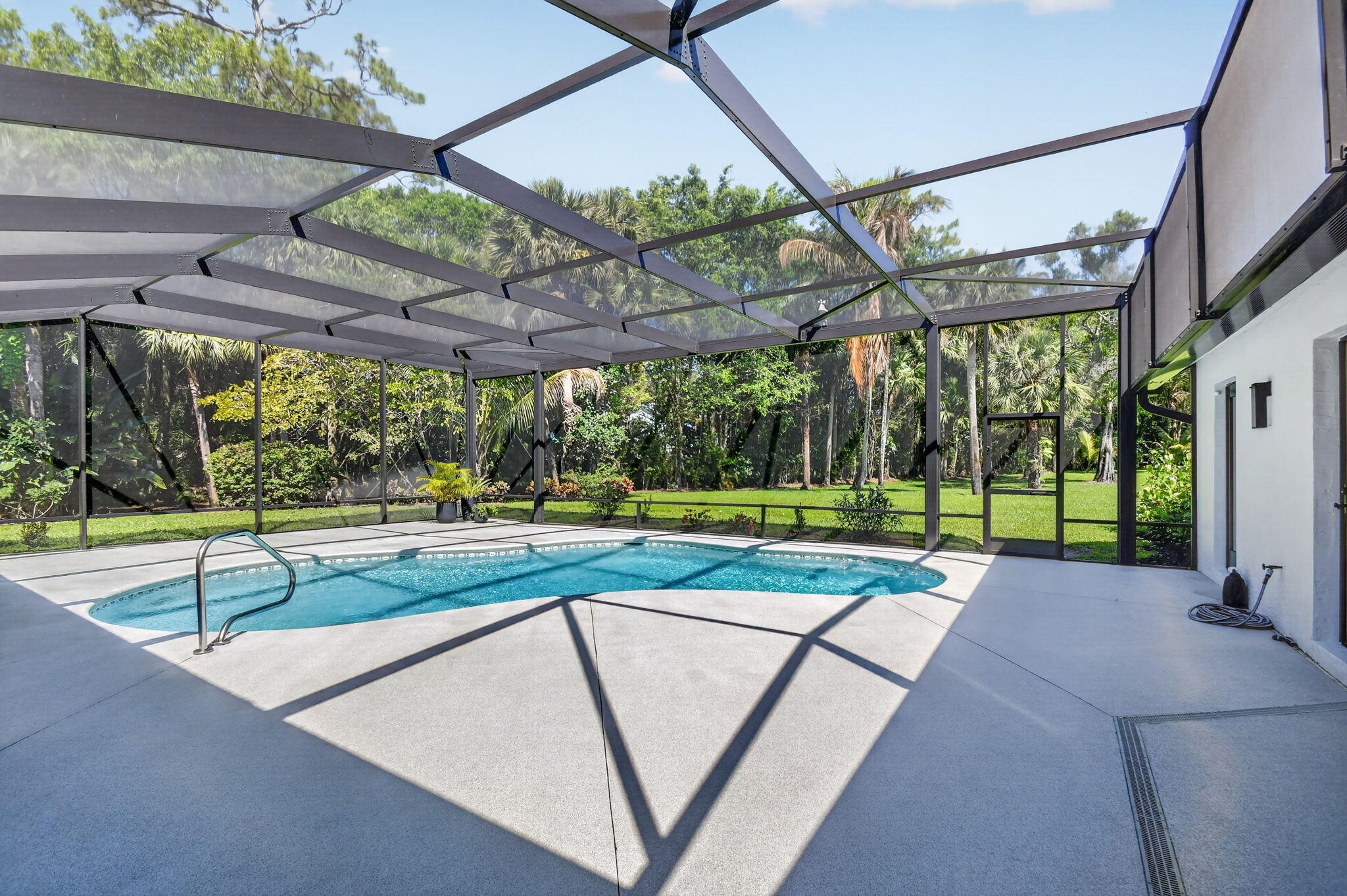 PINEWOOD OF WELLINGTON - Residential