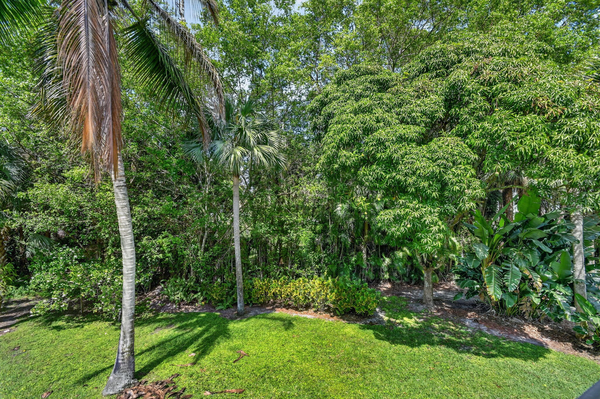 PINEWOOD OF WELLINGTON - Residential