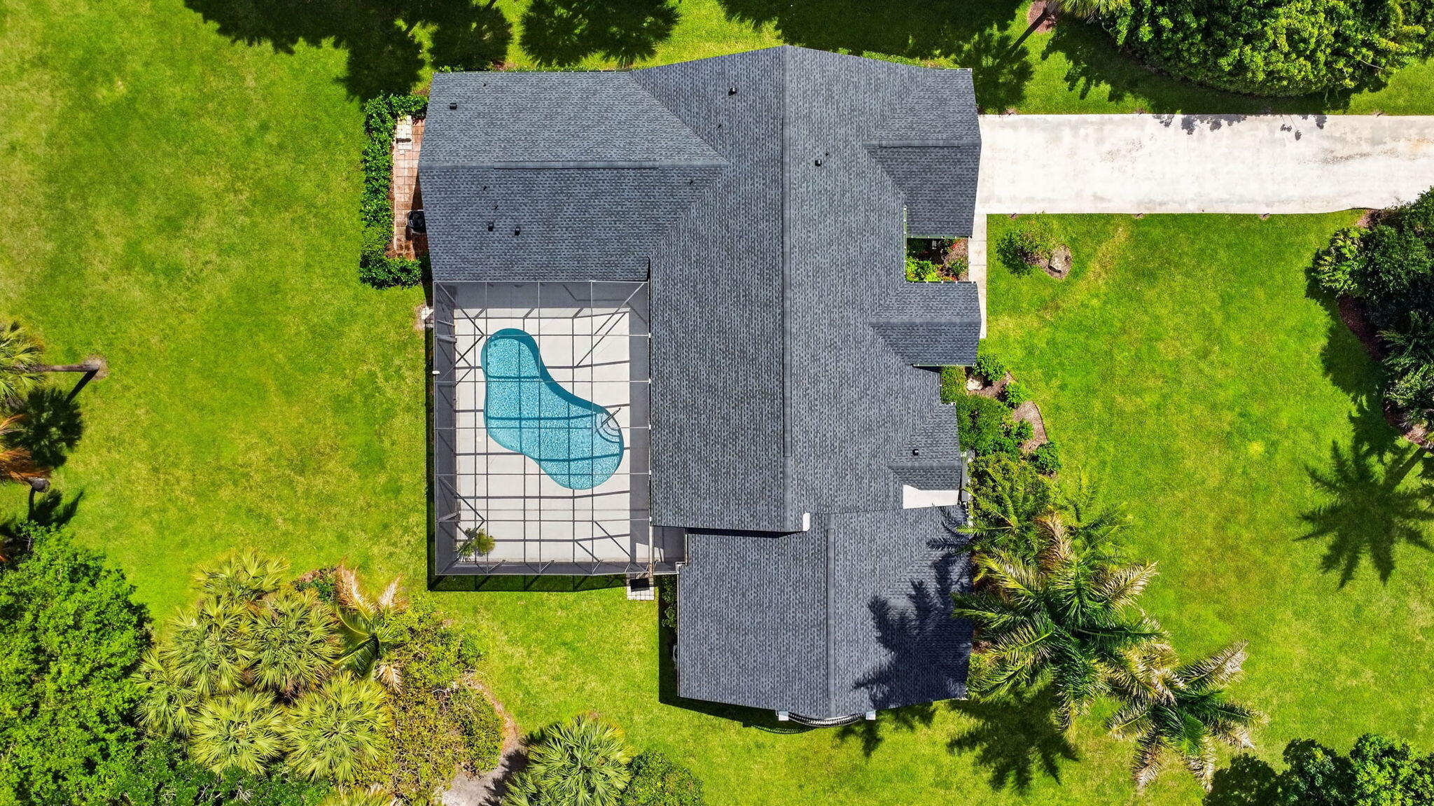 PINEWOOD OF WELLINGTON - Residential