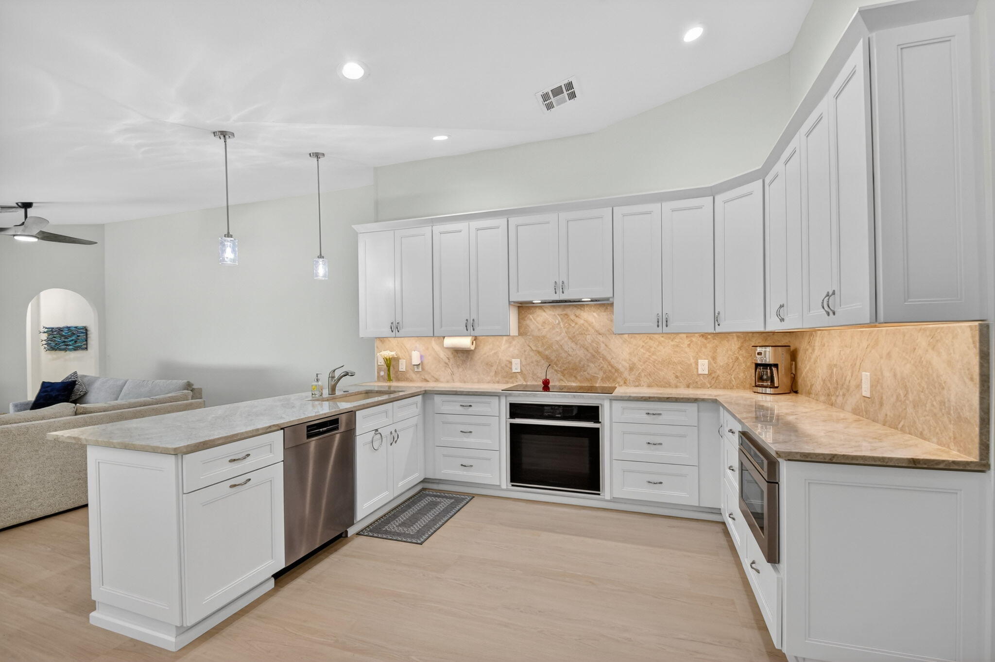 PINEWOOD OF WELLINGTON - Residential