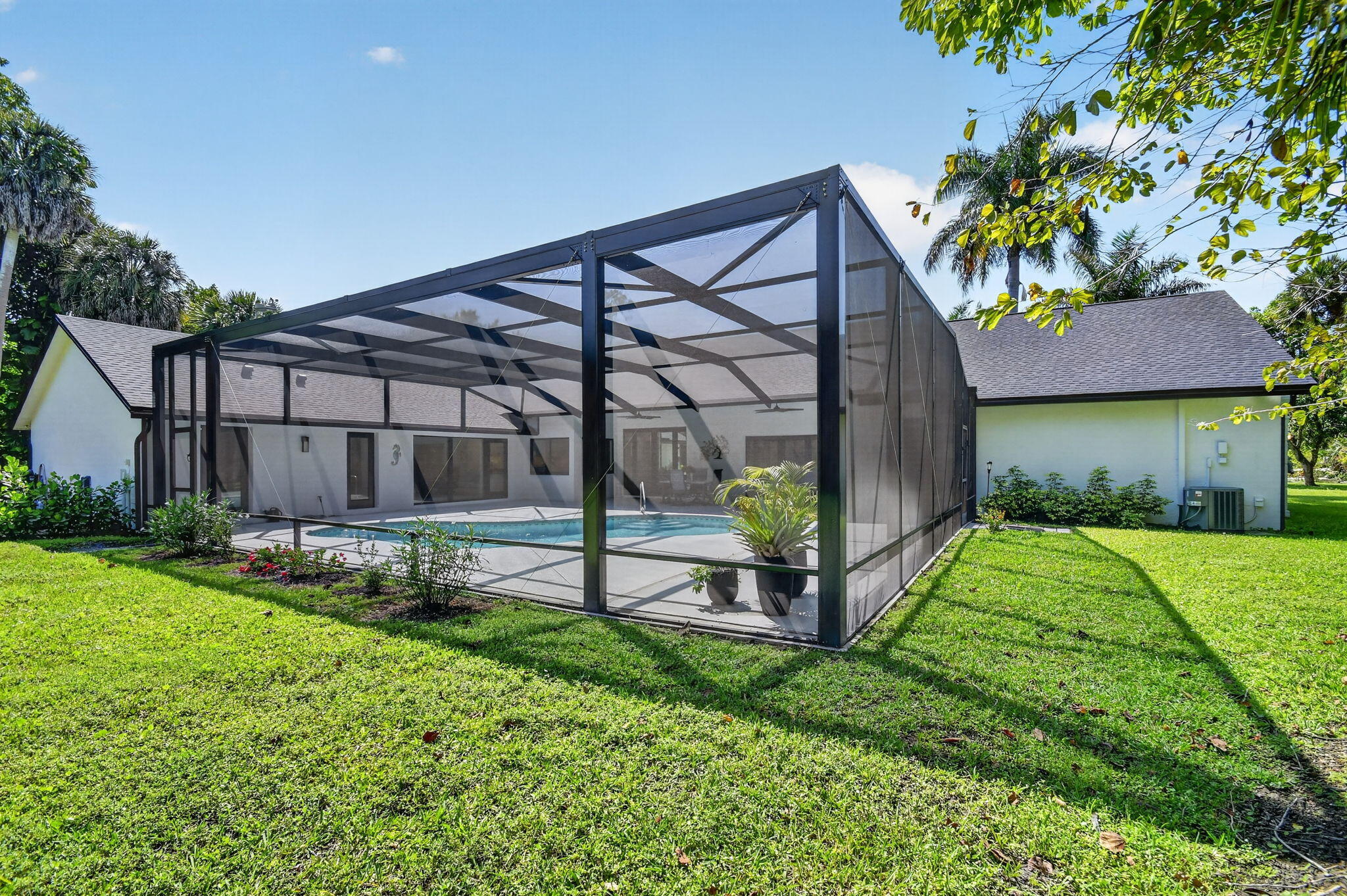 PINEWOOD OF WELLINGTON - Residential
