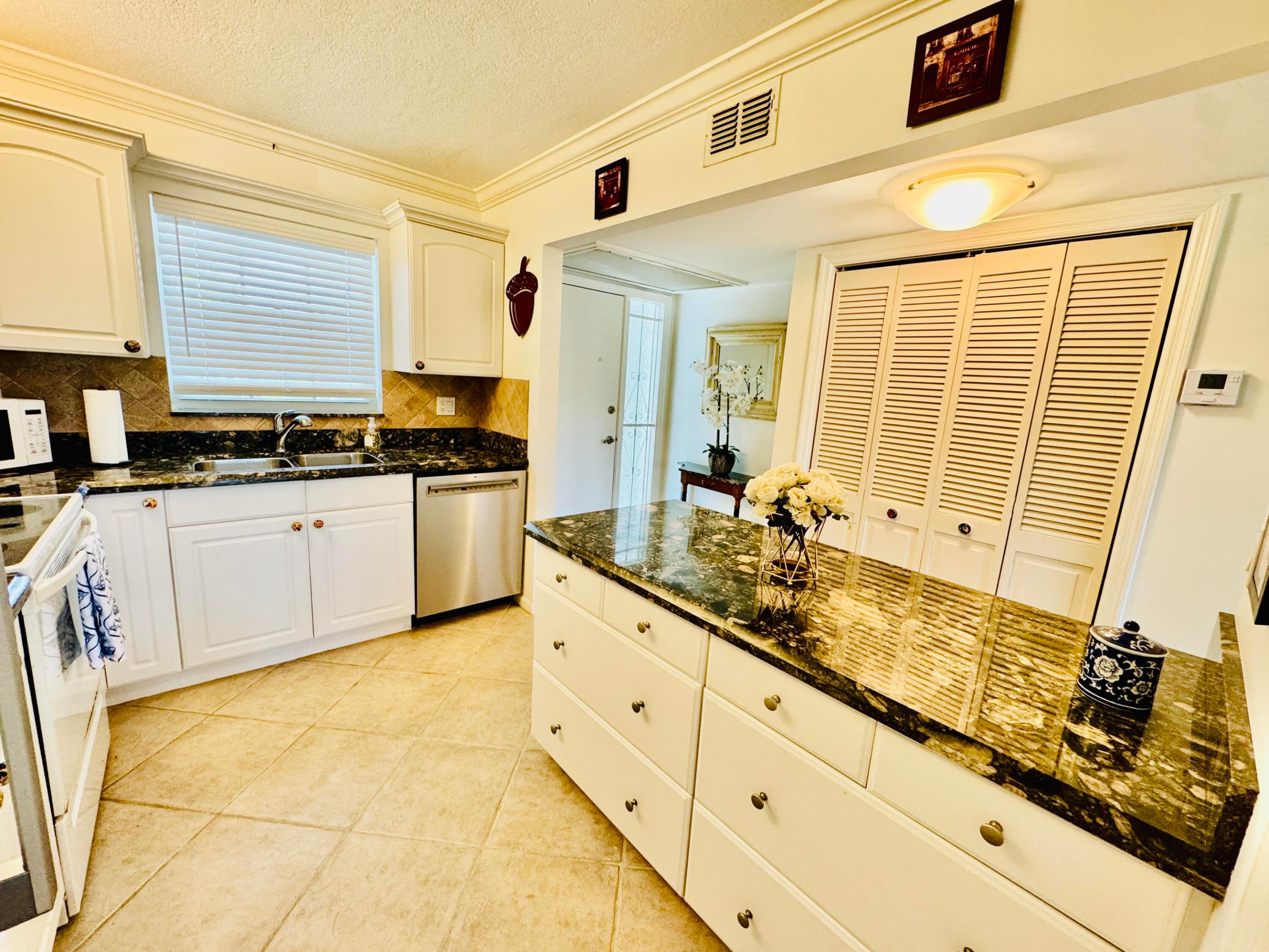 FRENCH VILLAGE CONDO - Residential